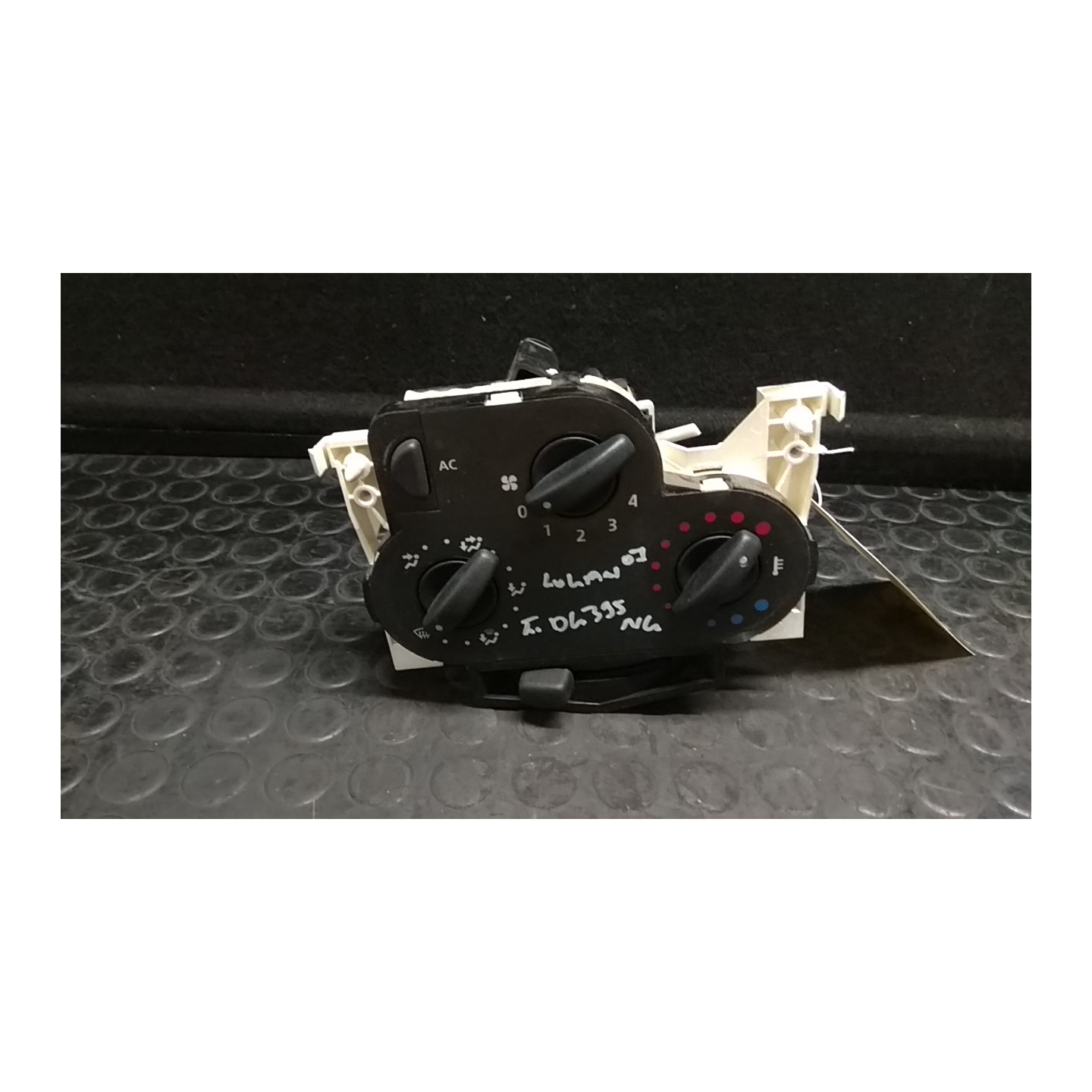 BLOCCO COMANDO CLIMATIZZAZIONE 119 DACIA LOGAN (11/05-10/08) K7JA7 6001547668
