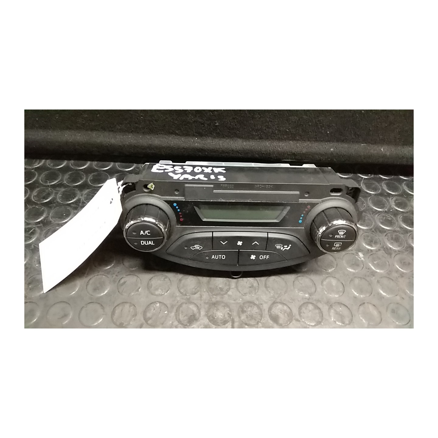 BLOCCO COMANDO CLIMATIZZAZIONE 093 TOYOTA YARIS (09/11-) 1KR-FE 559000D330C0