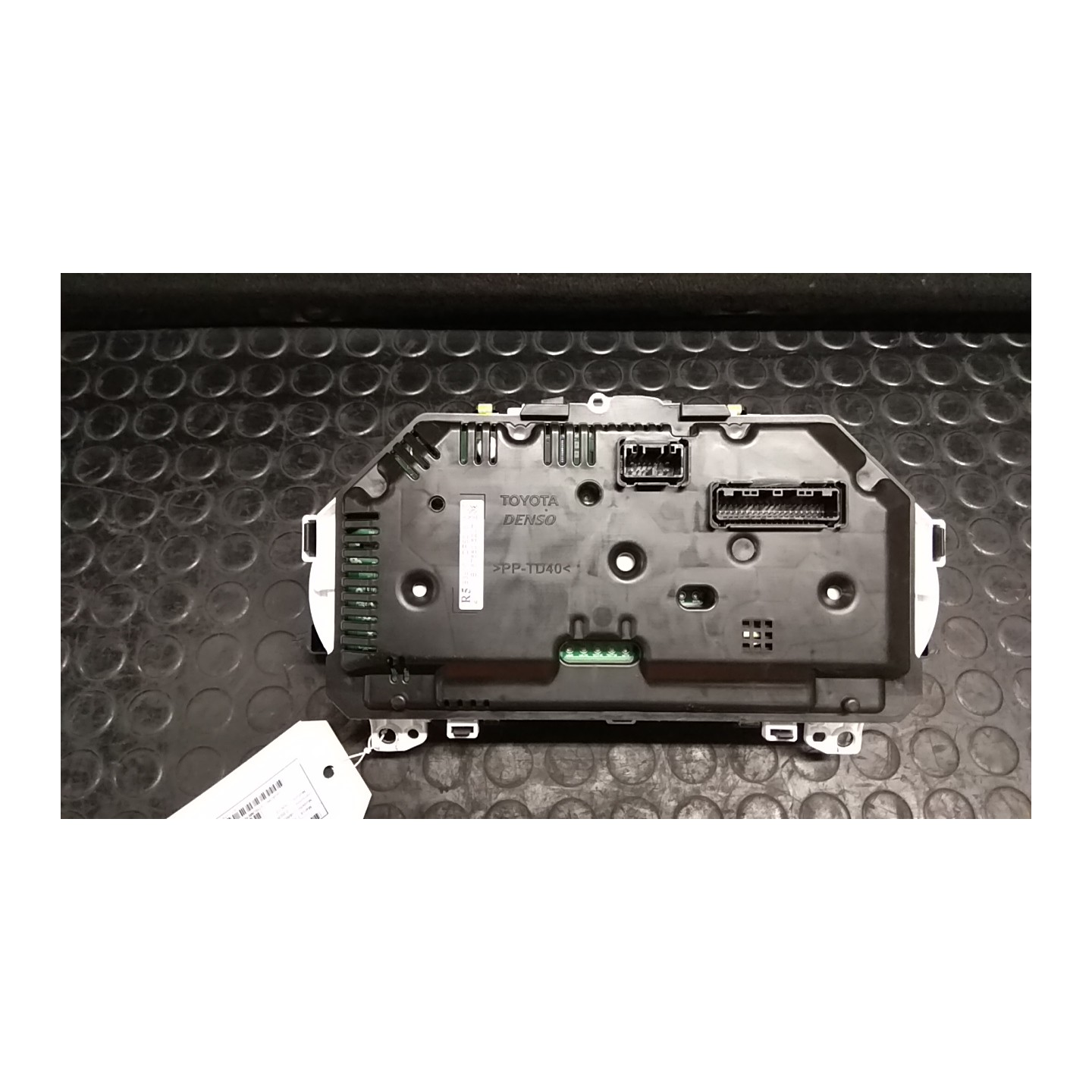 QUADRO STRUMENTI COMPL. C/CRUISE CONTROL 090 TOYOTA YARIS (09/11-) 1KR-FE 838000DR50