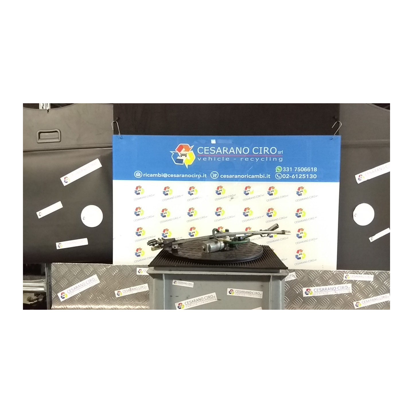 ALZACRISTALLO ELETTR. PORTA POST. C/MOTORINO DX. 094 HONDA CIVIC 7A SERIE (03/01-12/05) 4EE2 72710S6D013