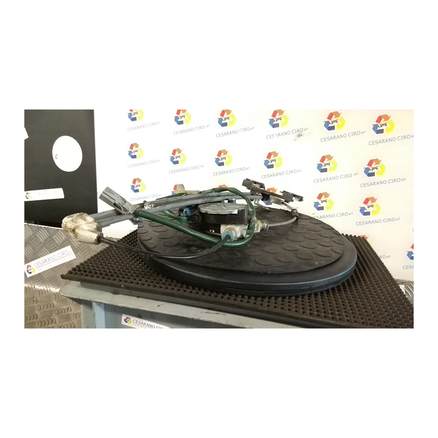 ALZACRISTALLO ELETTR. PORTA POST. C/MOTORINO DX. 094 HONDA CIVIC 7A SERIE (03/01-12/05) 4EE2 72710S6D013