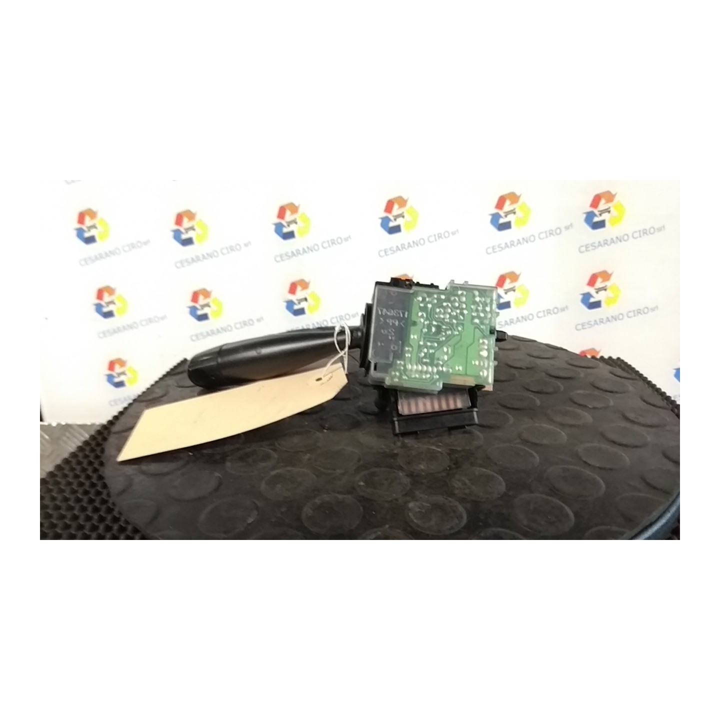 BLOCCO COMANDI TERGICRISTALLI 065 TOYOTA YARIS VERSO (01/03-06/07) 2NZFE 846520D010