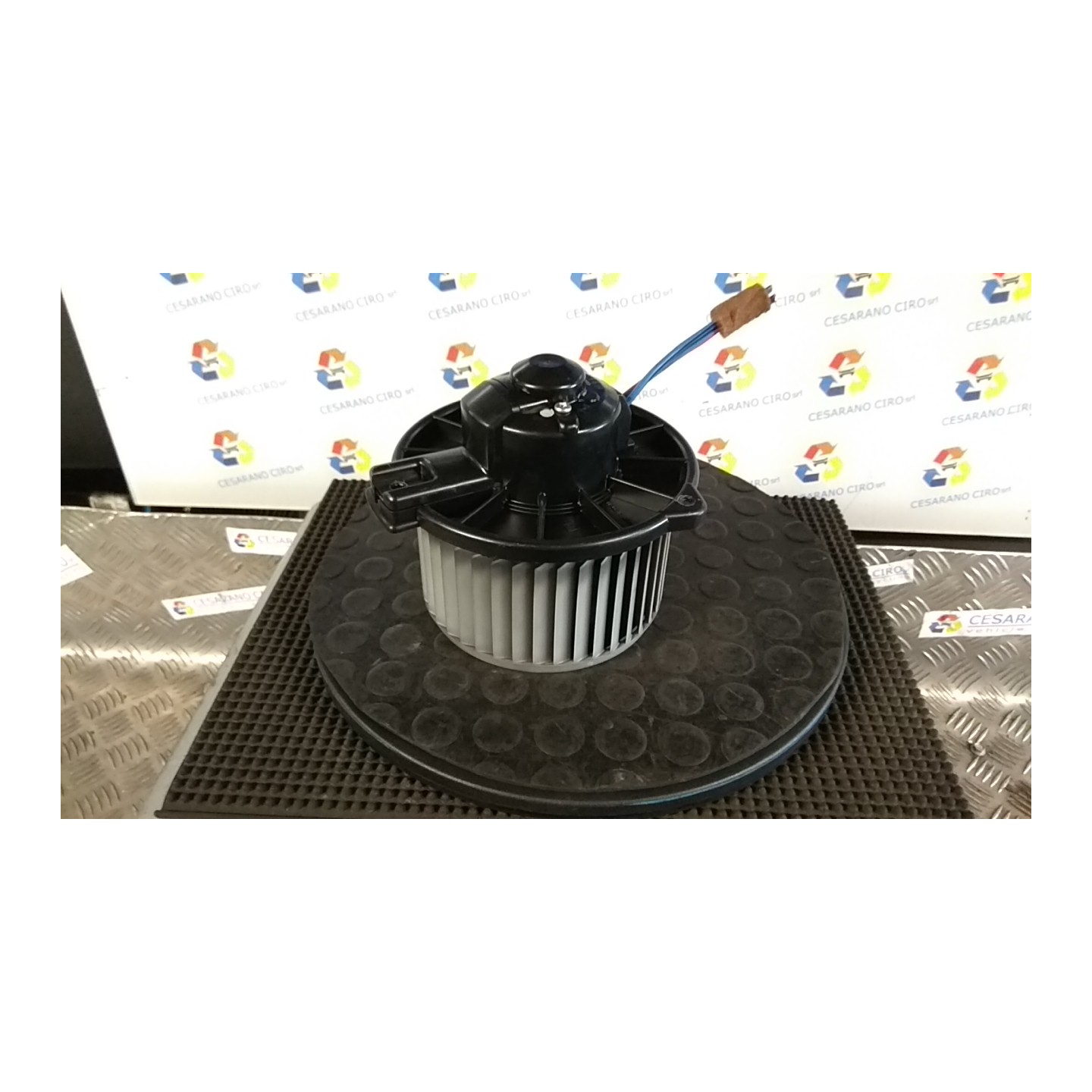 MOTORINO VENTILAZIONE ABITACOLO 070 TOYOTA YARIS VERSO (01/03-06/07) 2NZFE 8703052180