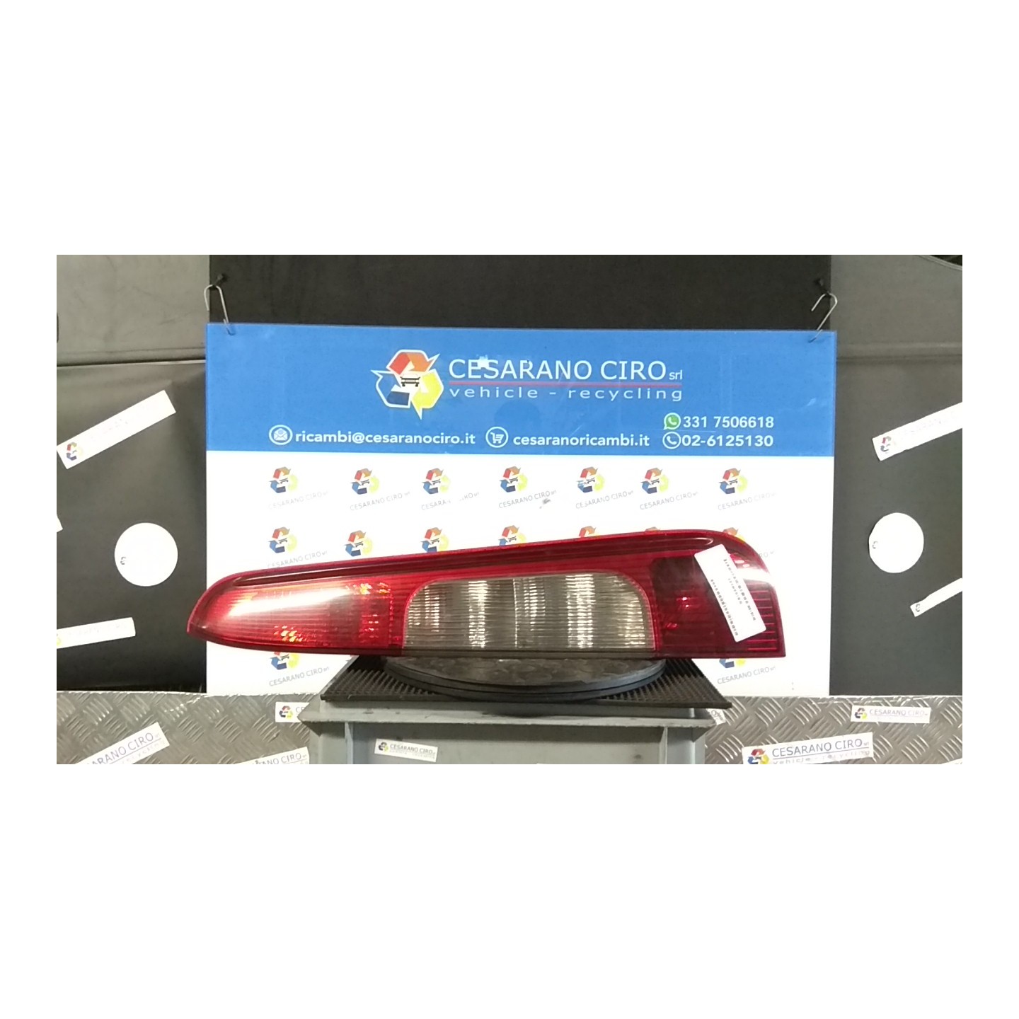 FANALE POST. DX. 114 FORD FOCUS C-MAX (CAP) (10/03-12/08 G8DA 1347454