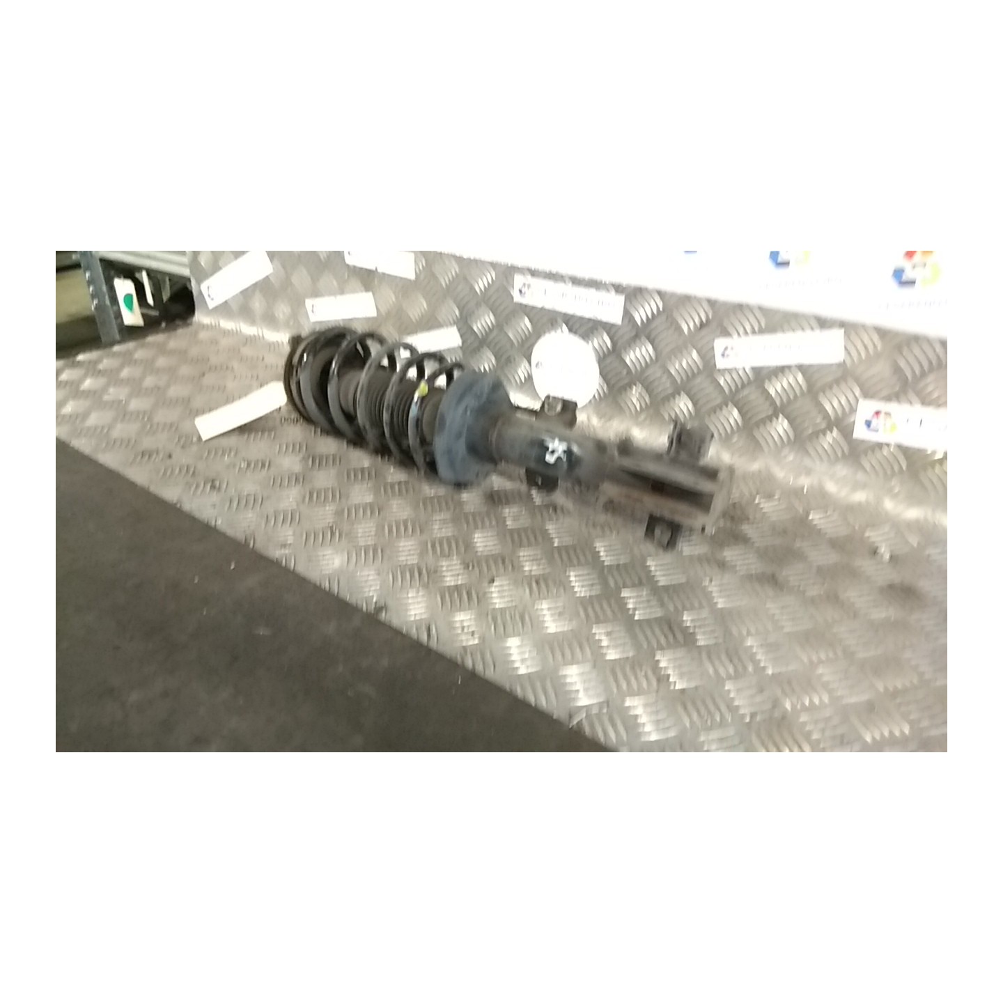 AMMORTIZZATORE ANT. SX. 061 FIAT STILO (2V) (11/03-06/09) 843A1000 50709526