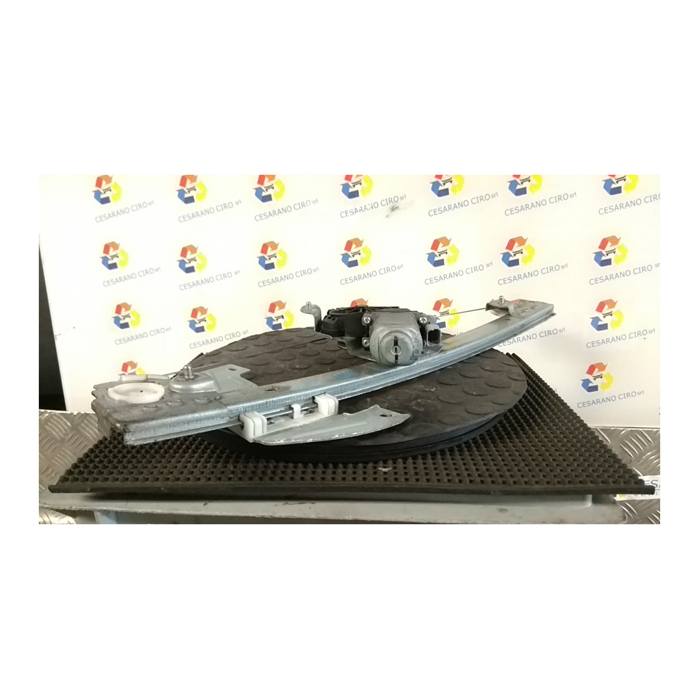 ALZACRISTALLO ELETTR. PORTA ANT. DX. 143 PEUGEOT 107 (06/05-) 1KR 9222T6