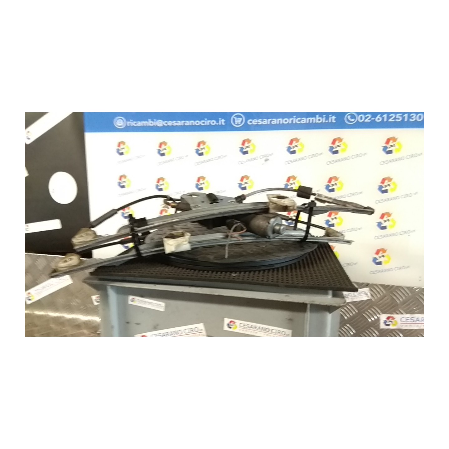 ALZACRISTALLO ELETTR. PORTA ANT. C/MOTORINO SX. 040 PEUGEOT 206 (09/98-06/09) HFX 9221G0
