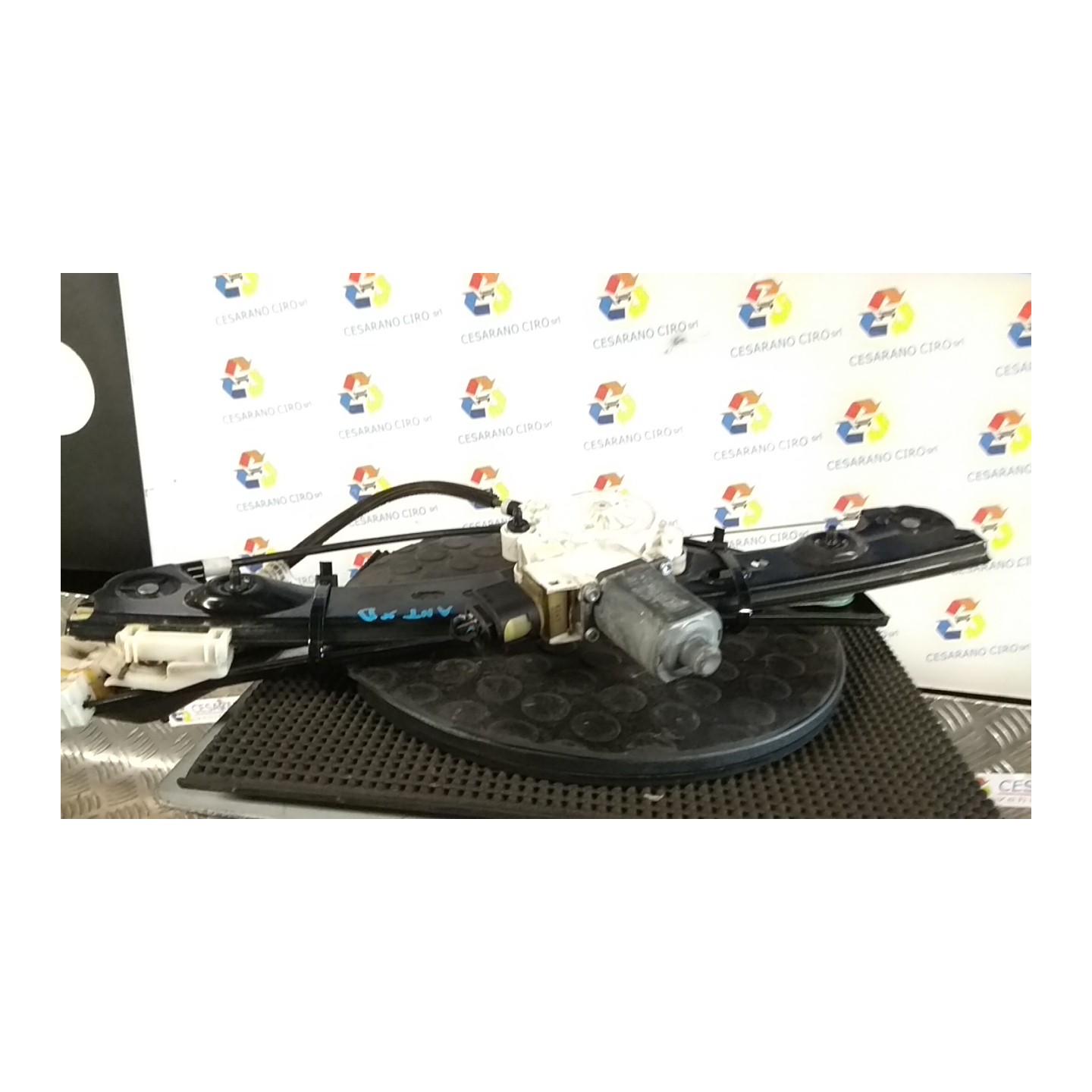 ALZACRISTALLO ELETTR. PORTA ANT. DX. 060 BMW SERIE 3 (E90/E91) (02/05-12/11 204D4 51337140588