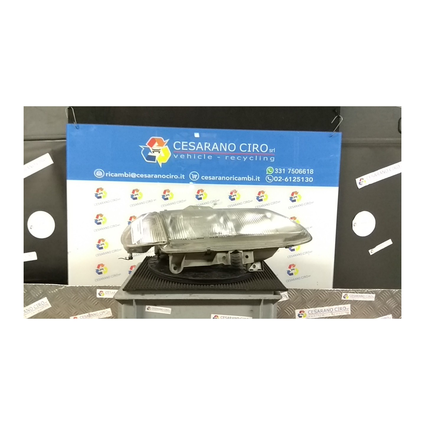 PROIETTORE VALEO DX. 030 RENAULT LAGUNA 1A SERIE (01/94-05/98) F3P D7 7701038272