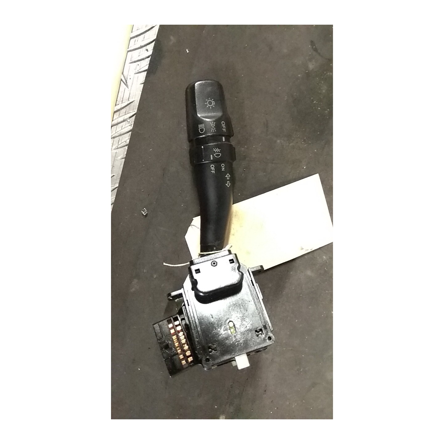 BLOCCO COMANDO VOLANTE LUCI 090 KIA SORENTO 1A SERIE (07/02-12/06 D4CB 934103E000