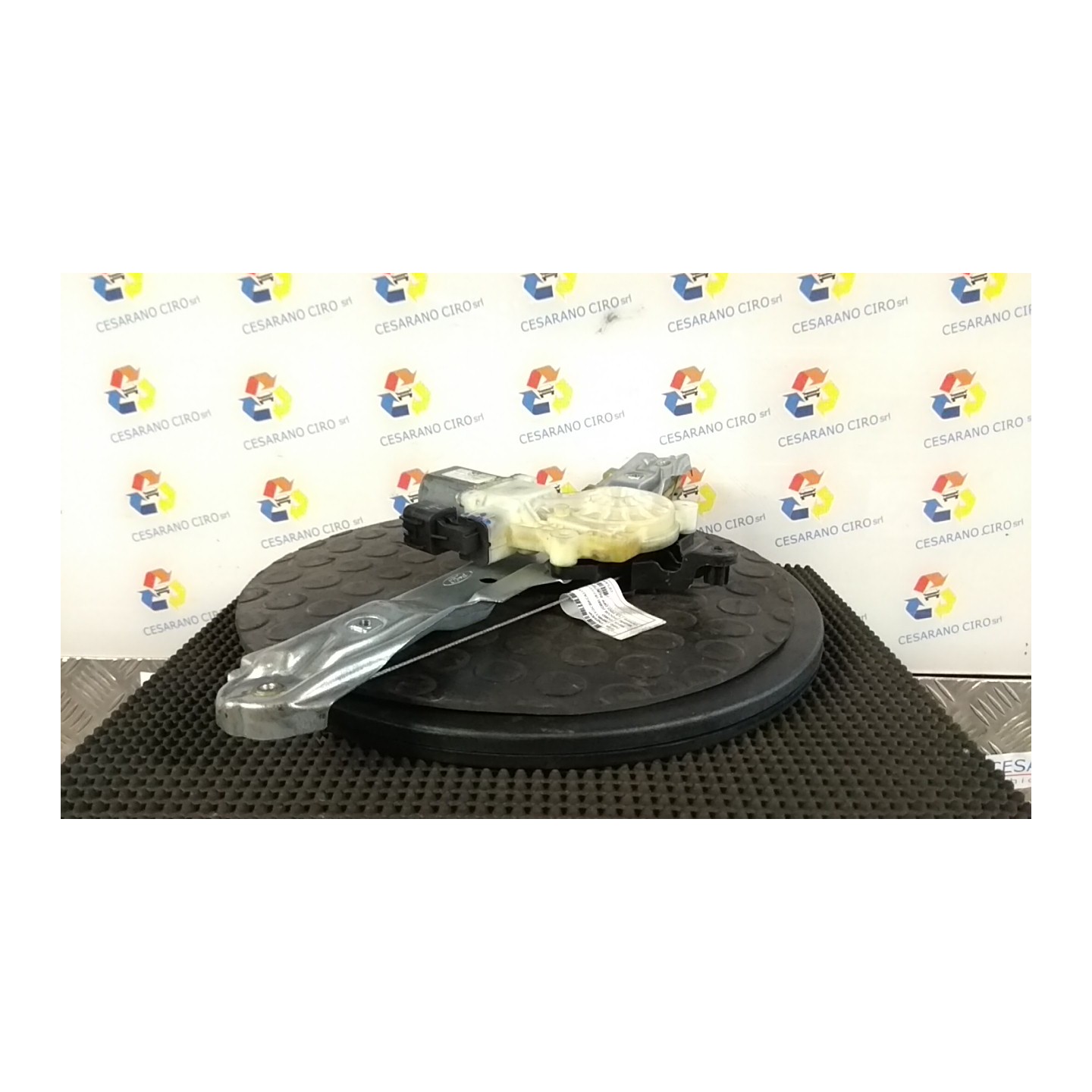 ALZACRISTALLO ELETTR. PORTA POST. C/MOTORINO SX. 067 FORD FOCUS (CB8) (02/11-11/15-) T1DA 1847375
