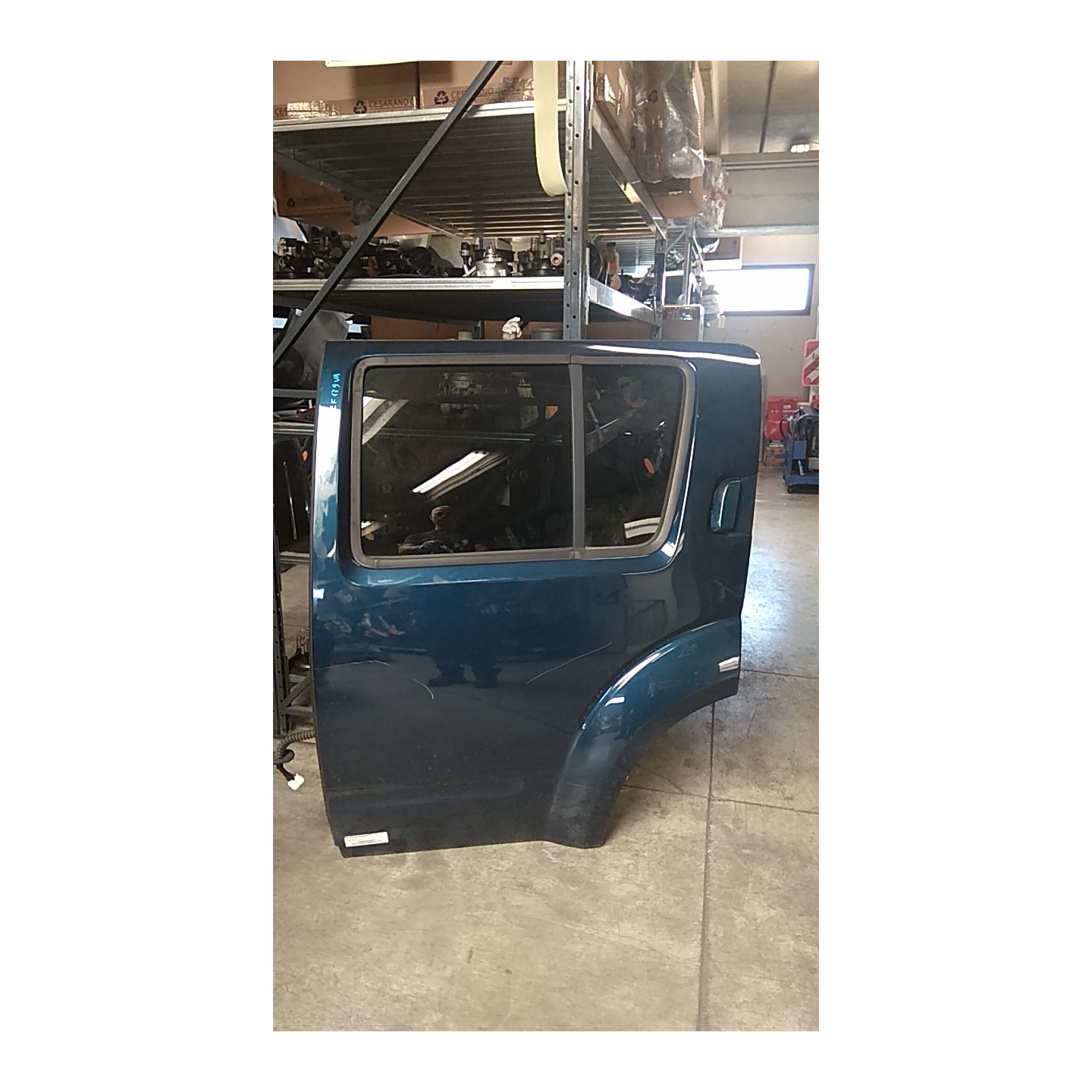 PORTA POST. SX. 015 NISSAN PATHFINDER (R51M) (02/05-) YD25 82101EB330
