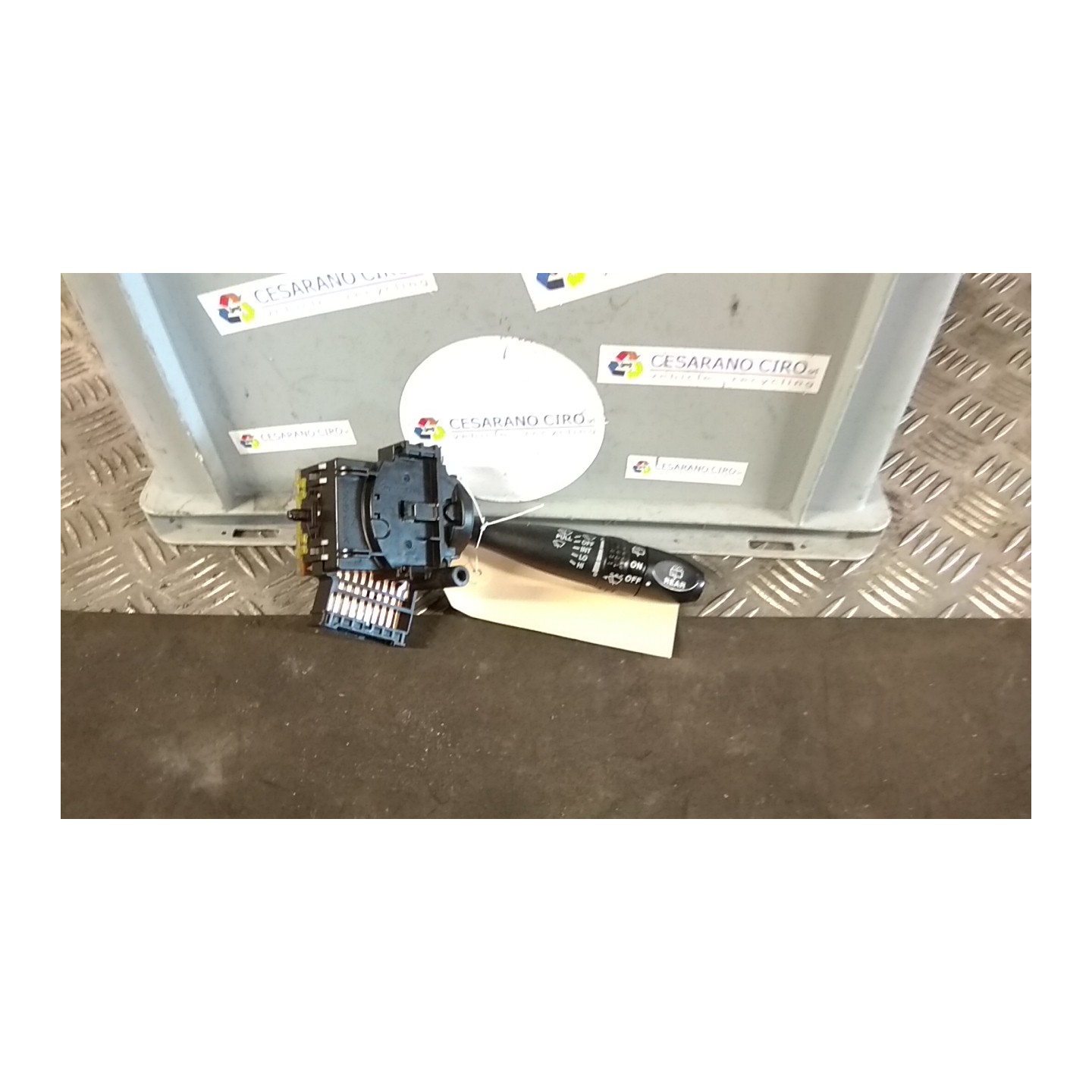 BLOCCO COMANDI TERGICRISTALLI 009 HYUNDAI GETZ (07/02-12/09) G4HG 934201C020