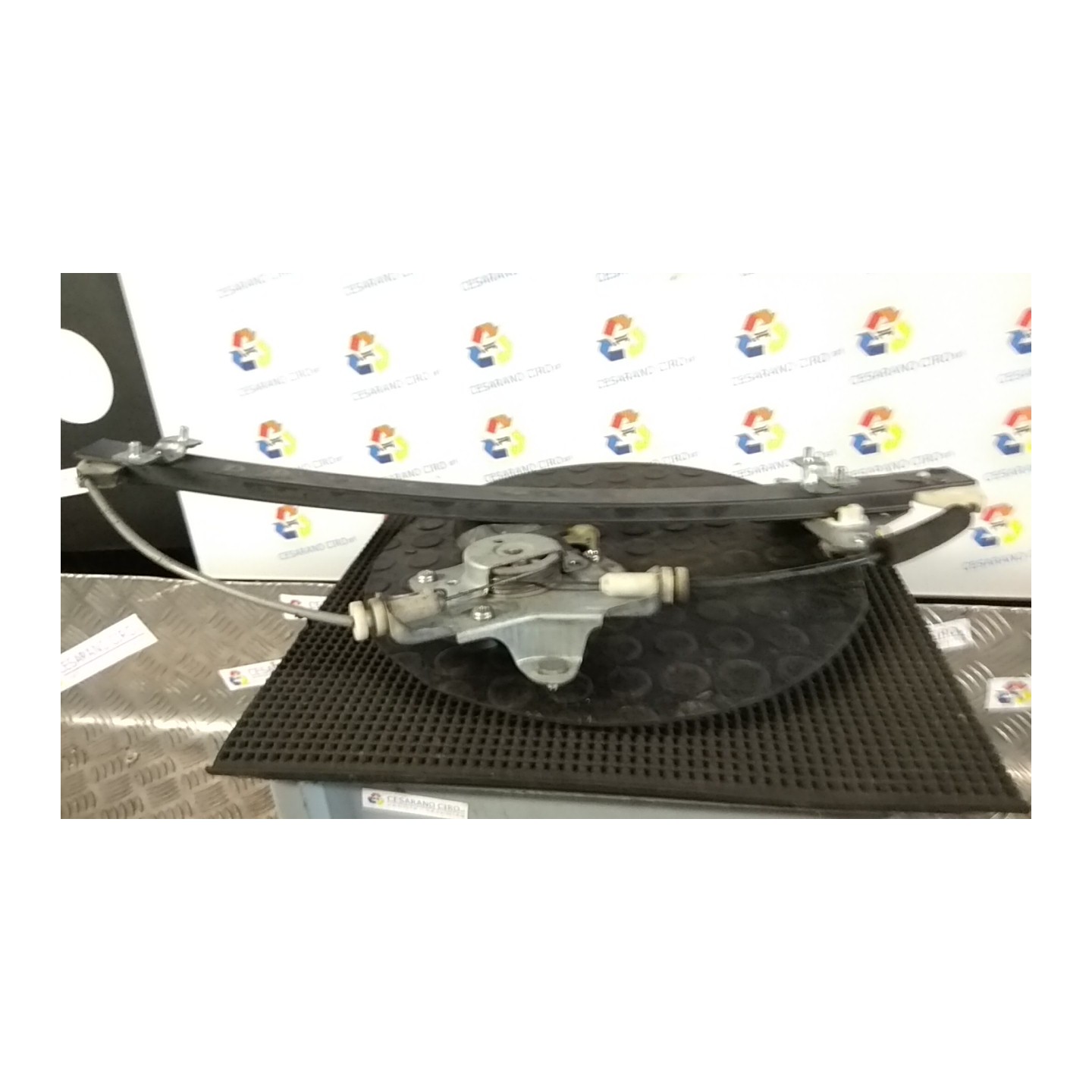 ALZACRISTALLO PORTA ANT. SX. 011 HYUNDAI GETZ (07/02-12/09) G4HG 824011C000
