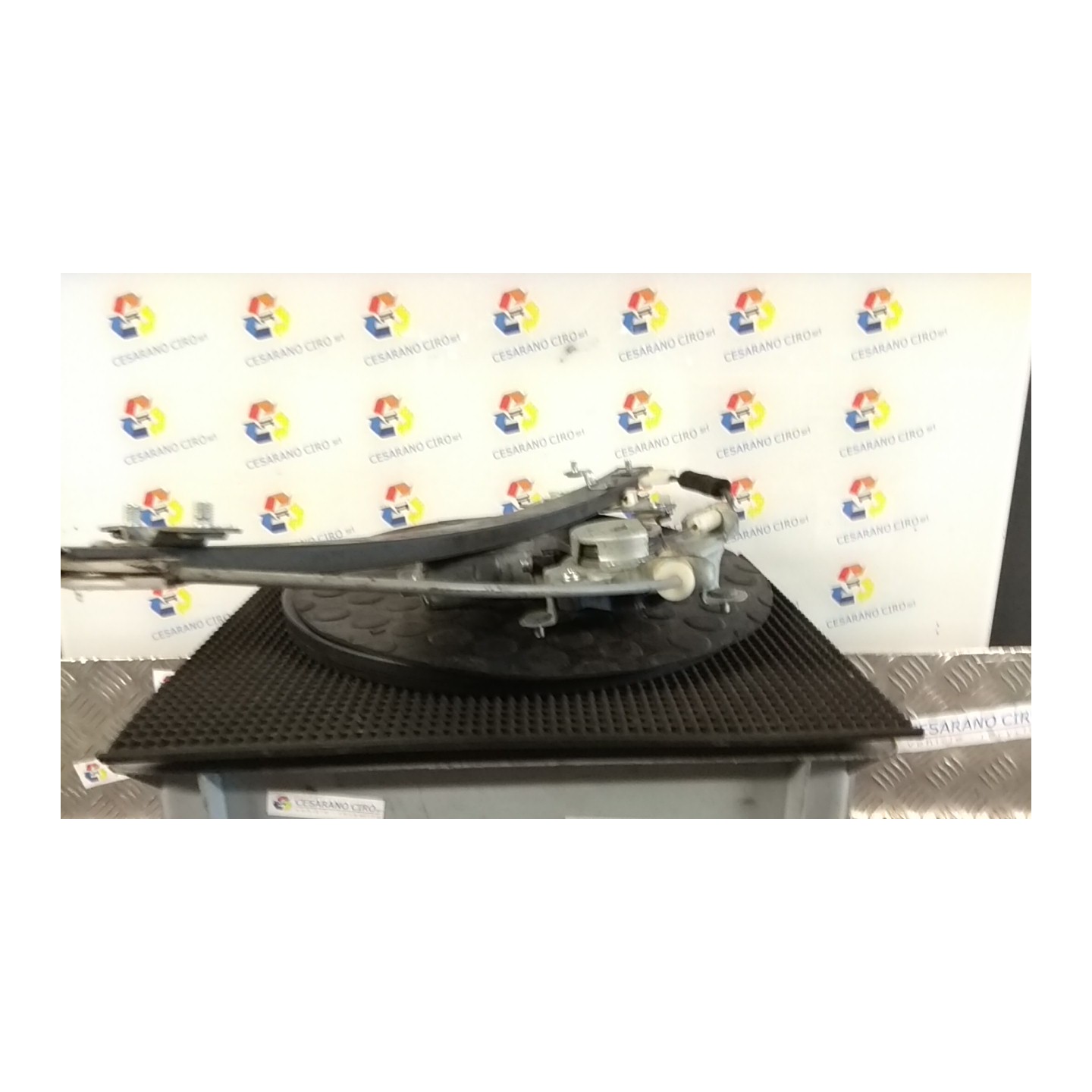 ALZACRISTALLO PORTA ANT. SX. 011 HYUNDAI GETZ (07/02-12/09) G4HG 824011C000
