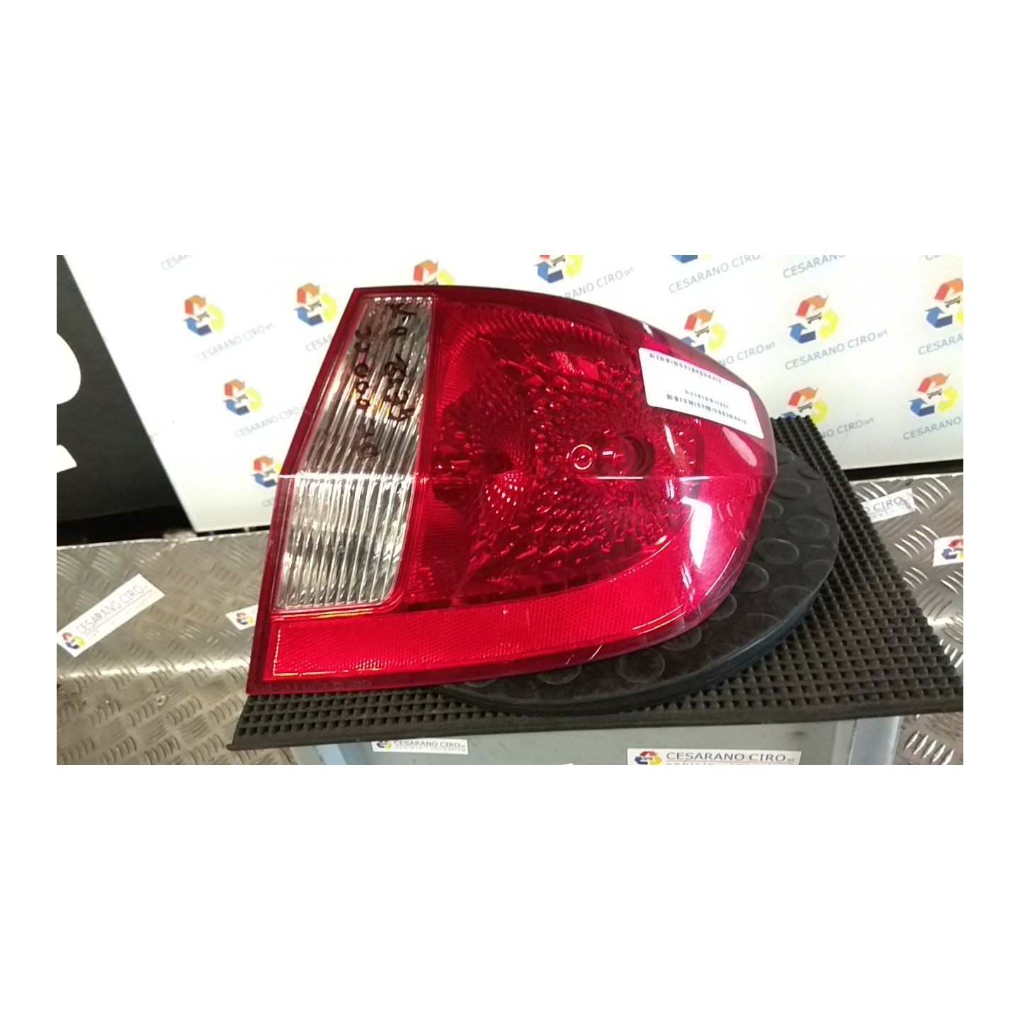 FANALE POST. DX. 015 HYUNDAI GETZ (07/02-12/09) G4HG 924201C500