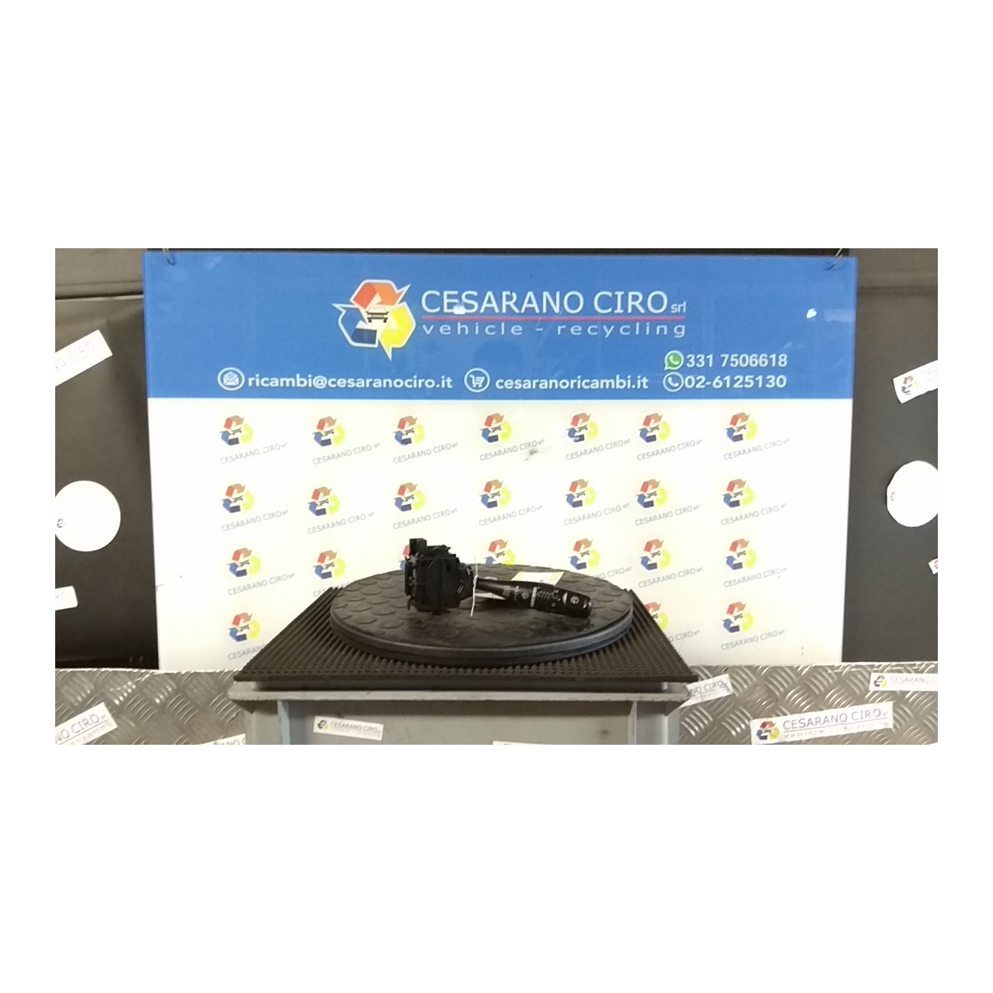 BLOCCO COMANDI ALZACRISTALLI 045 MITSUBISHI OUTLANDER 1A SERIE (05/03-10/0 4G69 MR502231