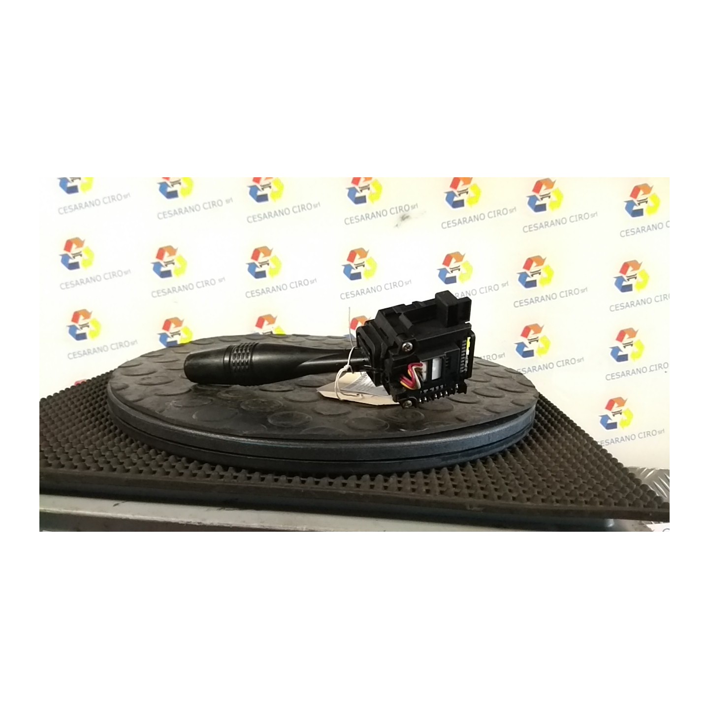 BLOCCO COMANDI ALZACRISTALLI 045 MITSUBISHI OUTLANDER 1A SERIE (05/03-10/0 4G69 MR502231