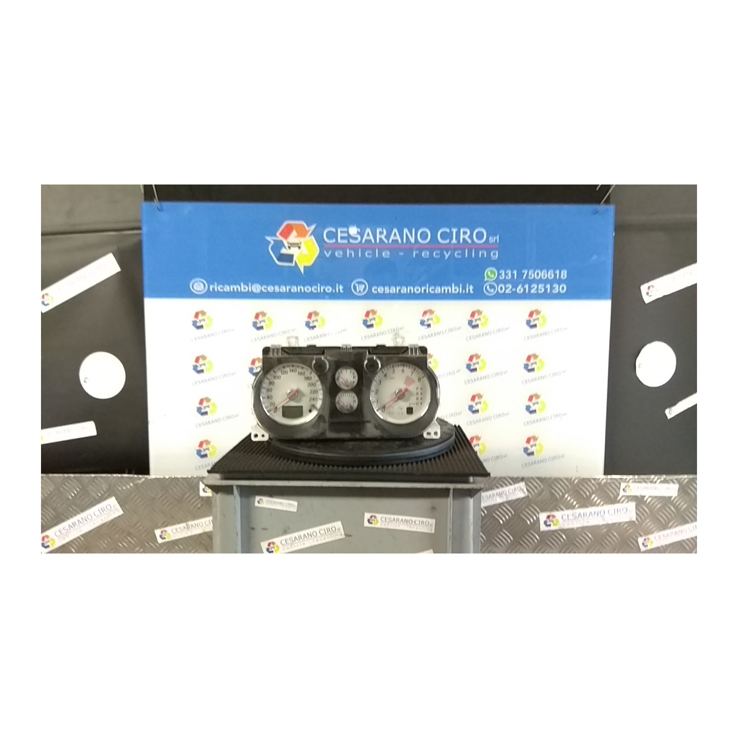 QUADRO STRUMENTI COMPL. 047 MITSUBISHI OUTLANDER 1A SERIE (05/03-10/0 4G69 MN151137