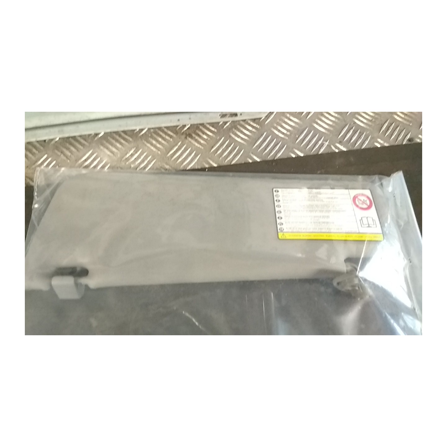 ALETTA PARASOLE PARABREZZA DX 052 LANCIA YPSILON (TK) (04/11-06/16) 199B1000 NB5409010031001DX