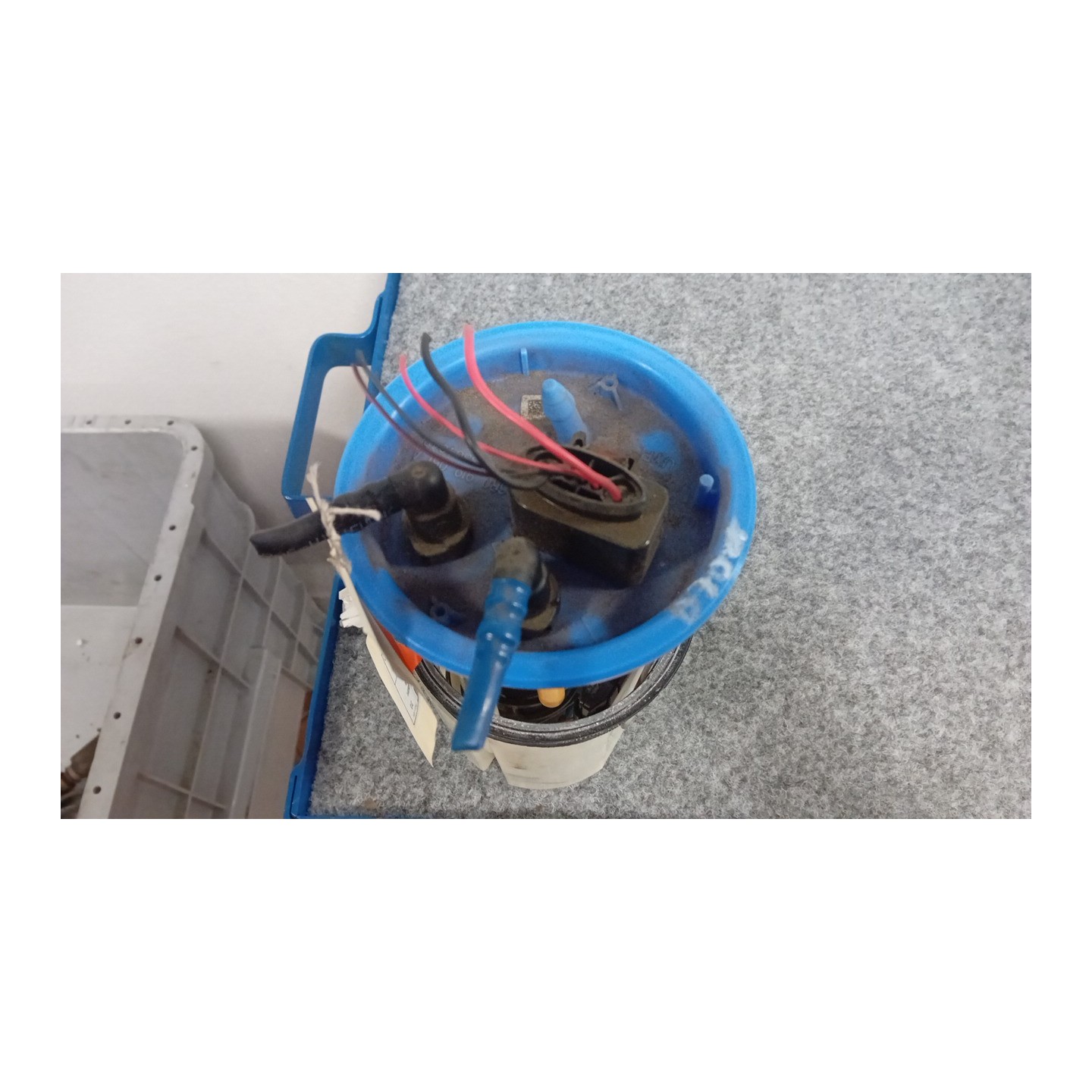 POMPA CARBURANTE C/TRASDUTTORE (GALLEGGIANTE) 111 VOLKSWAGEN POLO (6R) (05/09-) CBZ 6R0919051N
