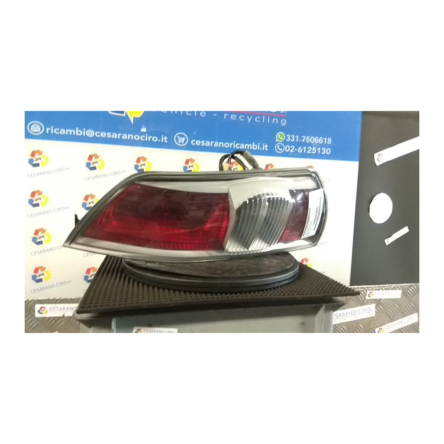 FANALE POST. DX. 054 DAIHATSU SIRION 2A SERIE (01/05-) 1KR 81550B1010