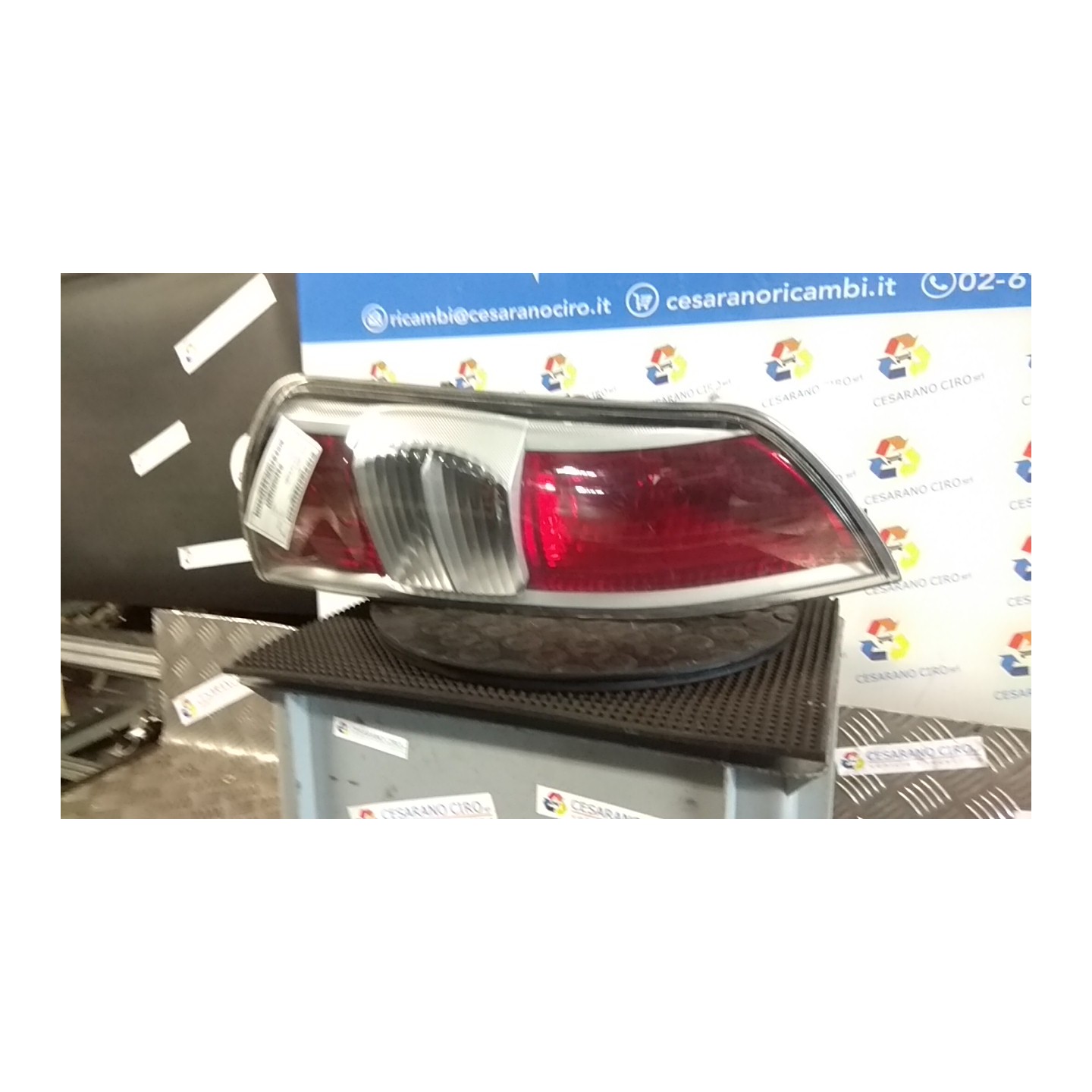 FANALE POST. SX. 055 DAIHATSU SIRION 2A SERIE (01/05-) 1KR 81560B1020