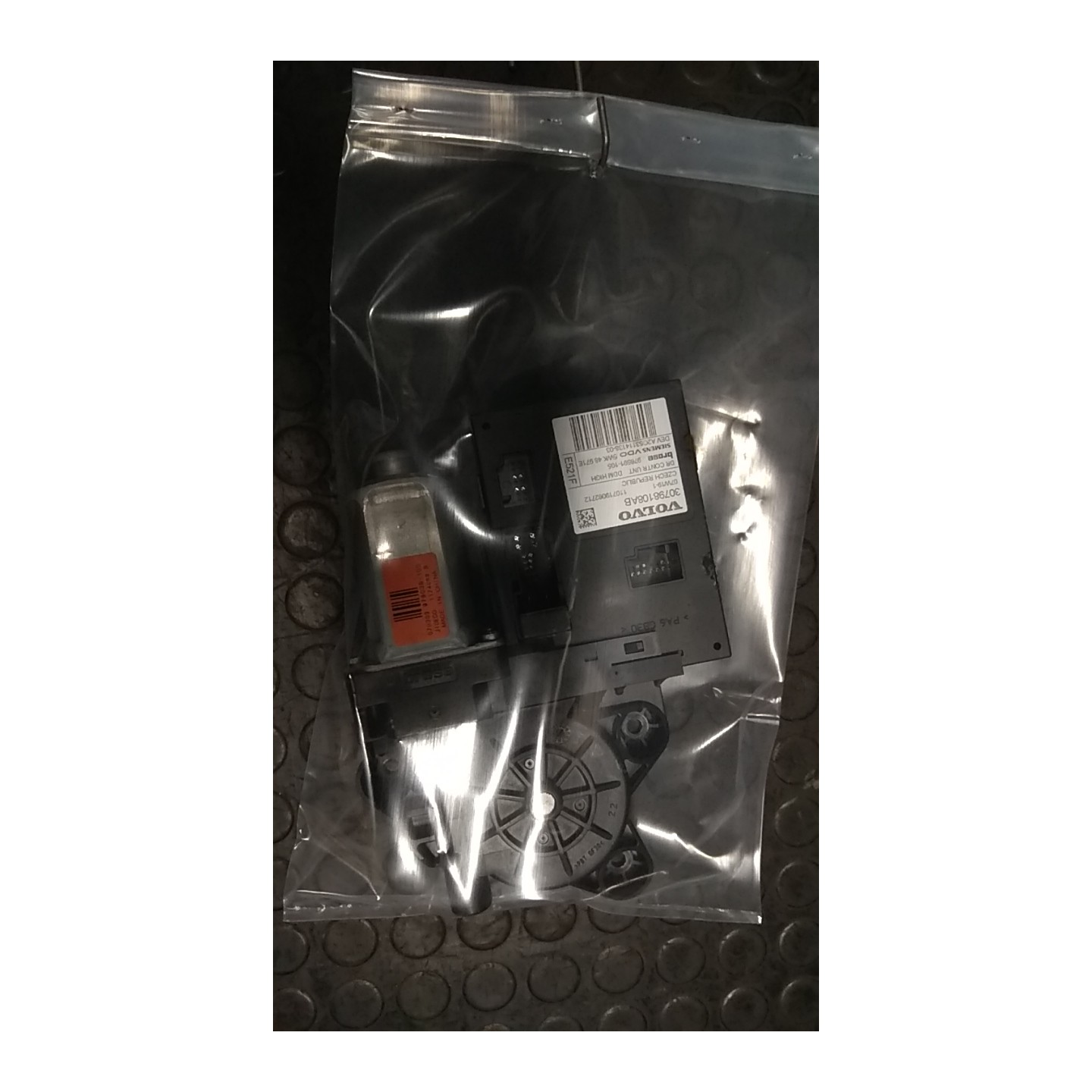 MOTORINO ALZACRISTALLO PORTA ANT. DX. 023 VOLVO C30 (10/06-) D4204T 30772573