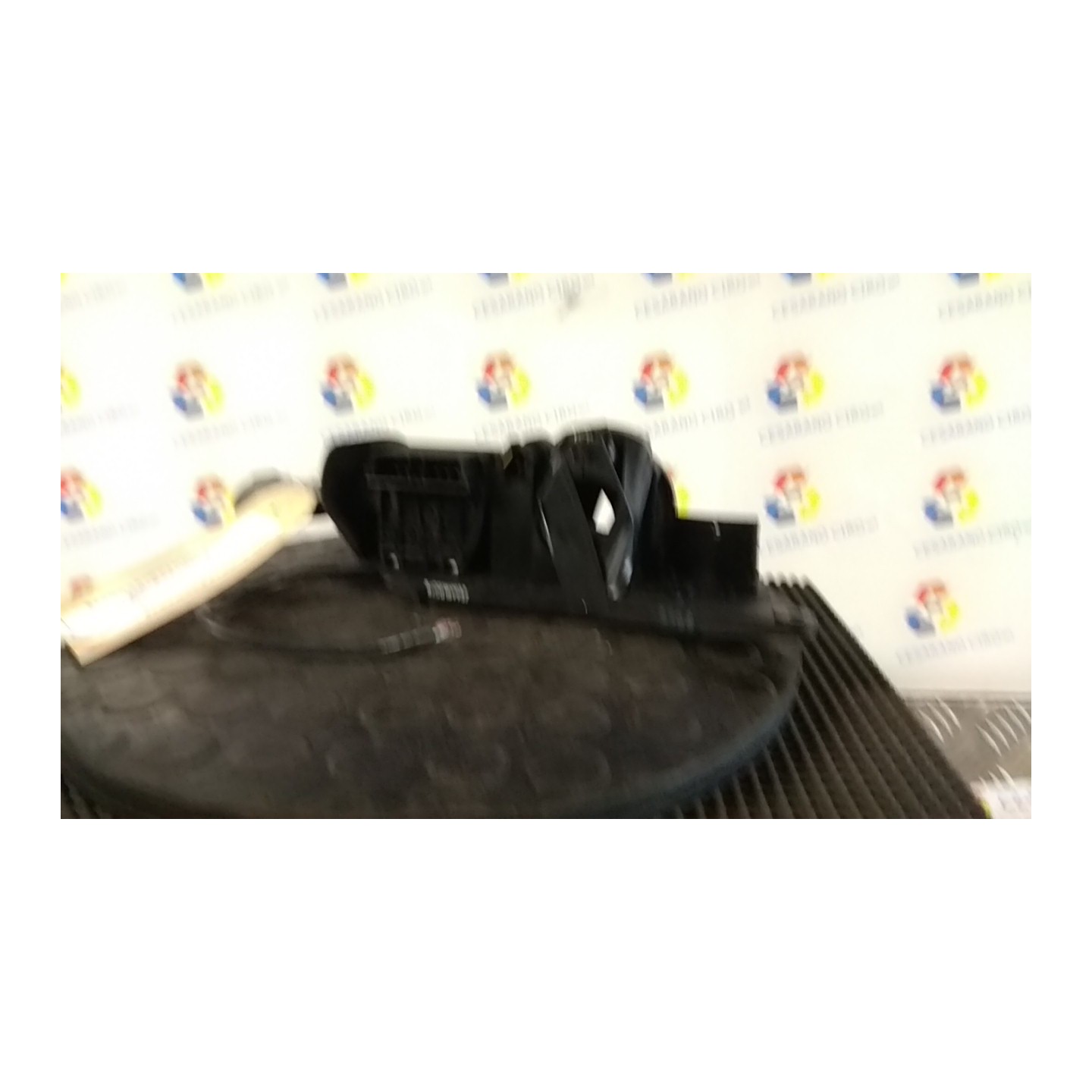 BLOCCO COMANDI TERGICRISTALLI 102 RENAULT TWINGO 1A SERIE (08/98-09/07) D7FF7 7701054306