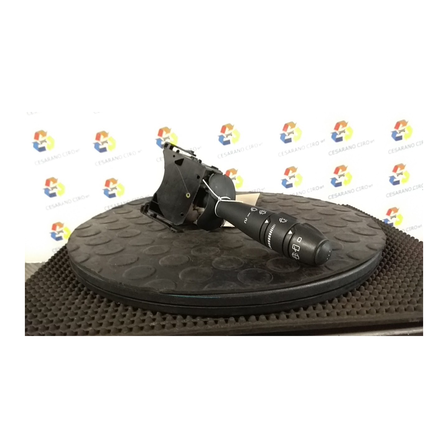 BLOCCO COMANDI TERGICRISTALLI 052 RENAULT TWINGO 2A SERIE (06/07-02/12) D4FJ7 7701048915