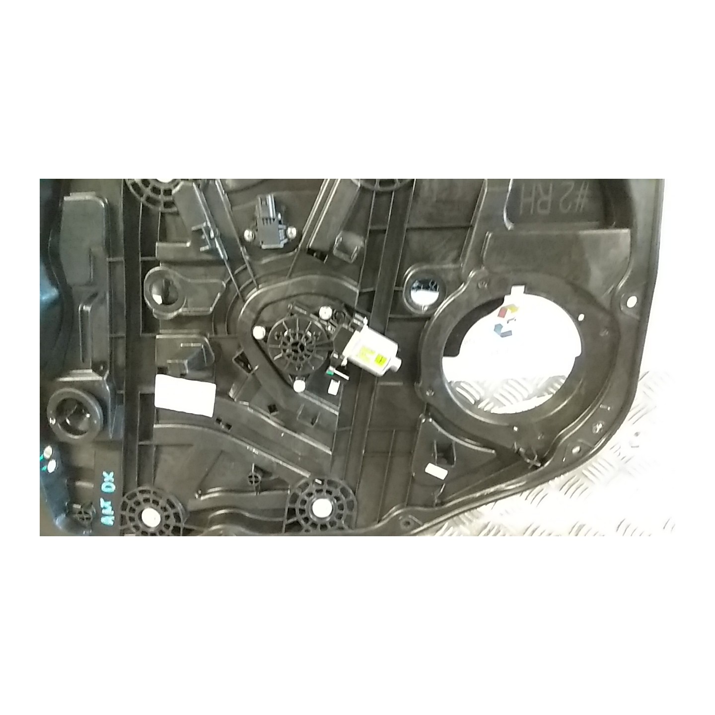ALZACRISTALLO ELETTR. PORTA ANT. DX 021 HYUNDAI TUCSON (07/18-06/21) D4FE NB0068071059004DX