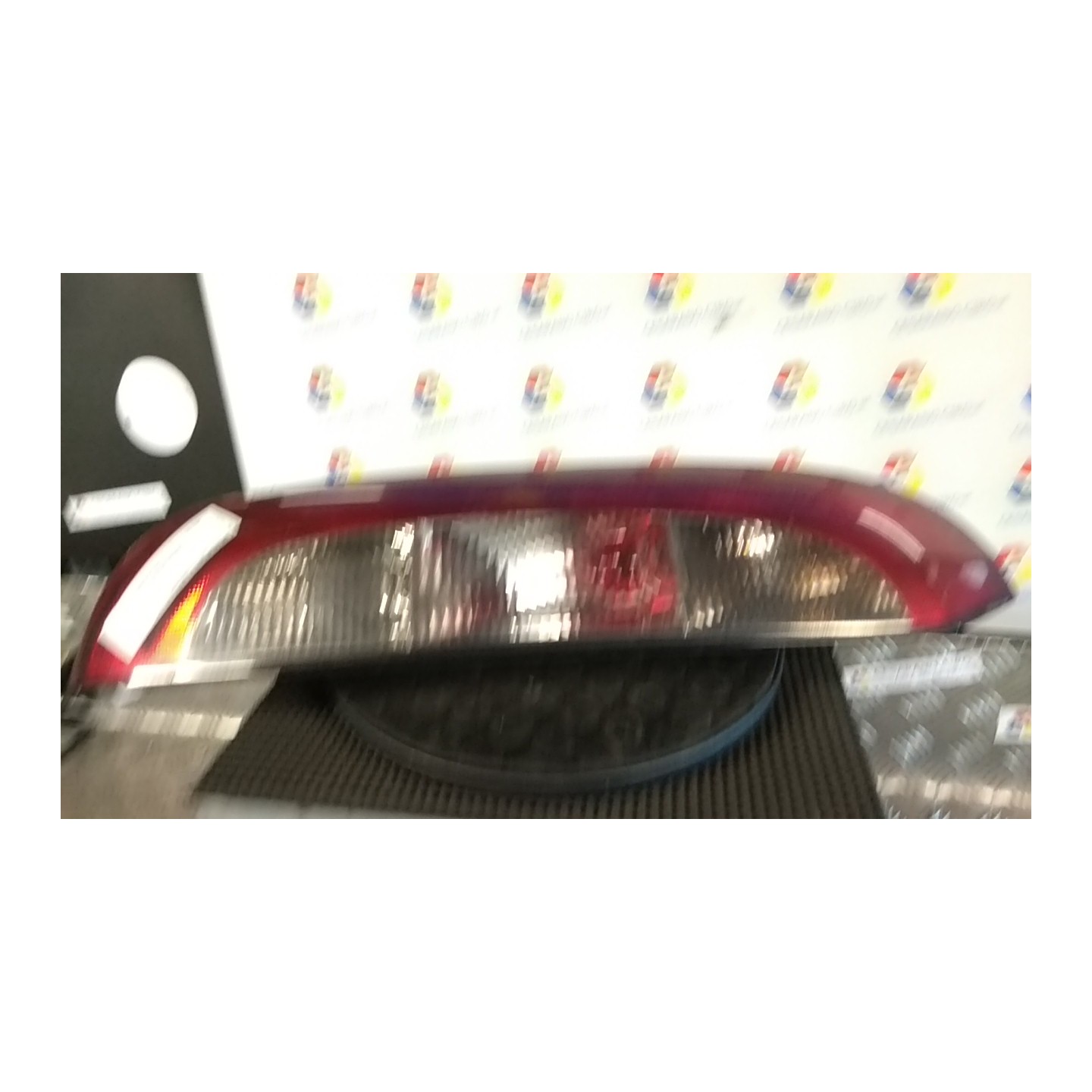 FANALE POST. TINTA SCURA SX. 030 OPEL CORSA (X01) (10/00-06/06) Z10XE 93170222