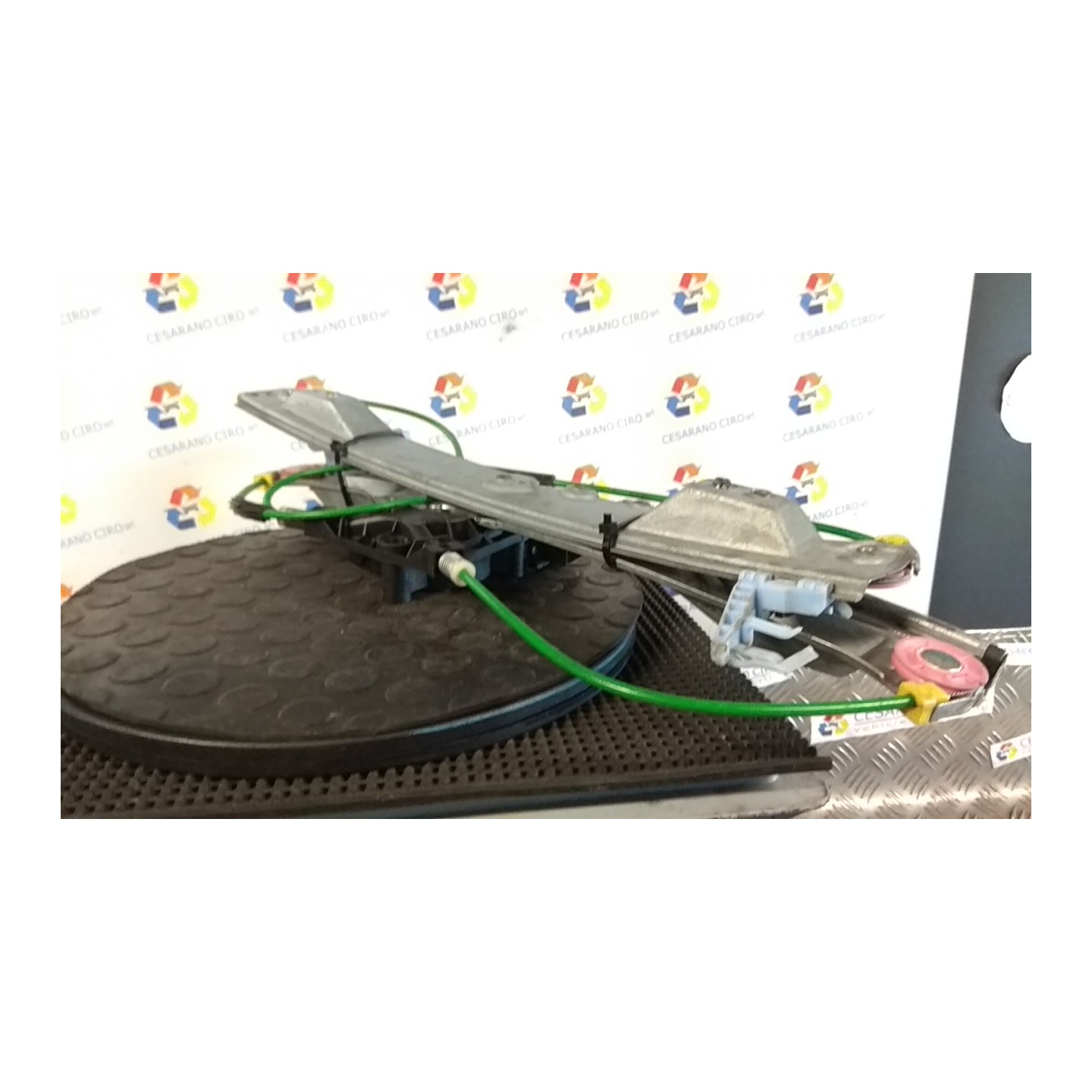 ALZACRISTALLO ELETTR. PORTA ANT. C/MOTORINO DX. 032 OPEL CORSA (S07) (07/06-02/11) Z12XEP 13269606