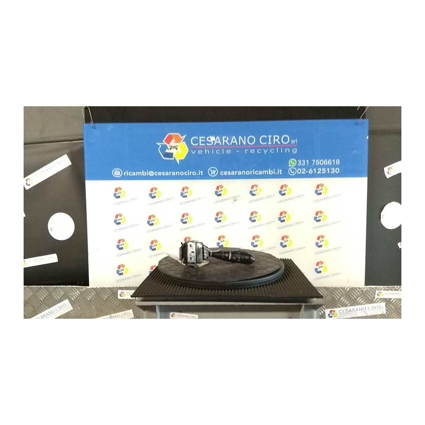 BLOCCO COMANDI TERGICRISTALLI NERO 037 MITSUBISHI COLT 7A SERIE (06/04-12/09) 134910 MN164702XA