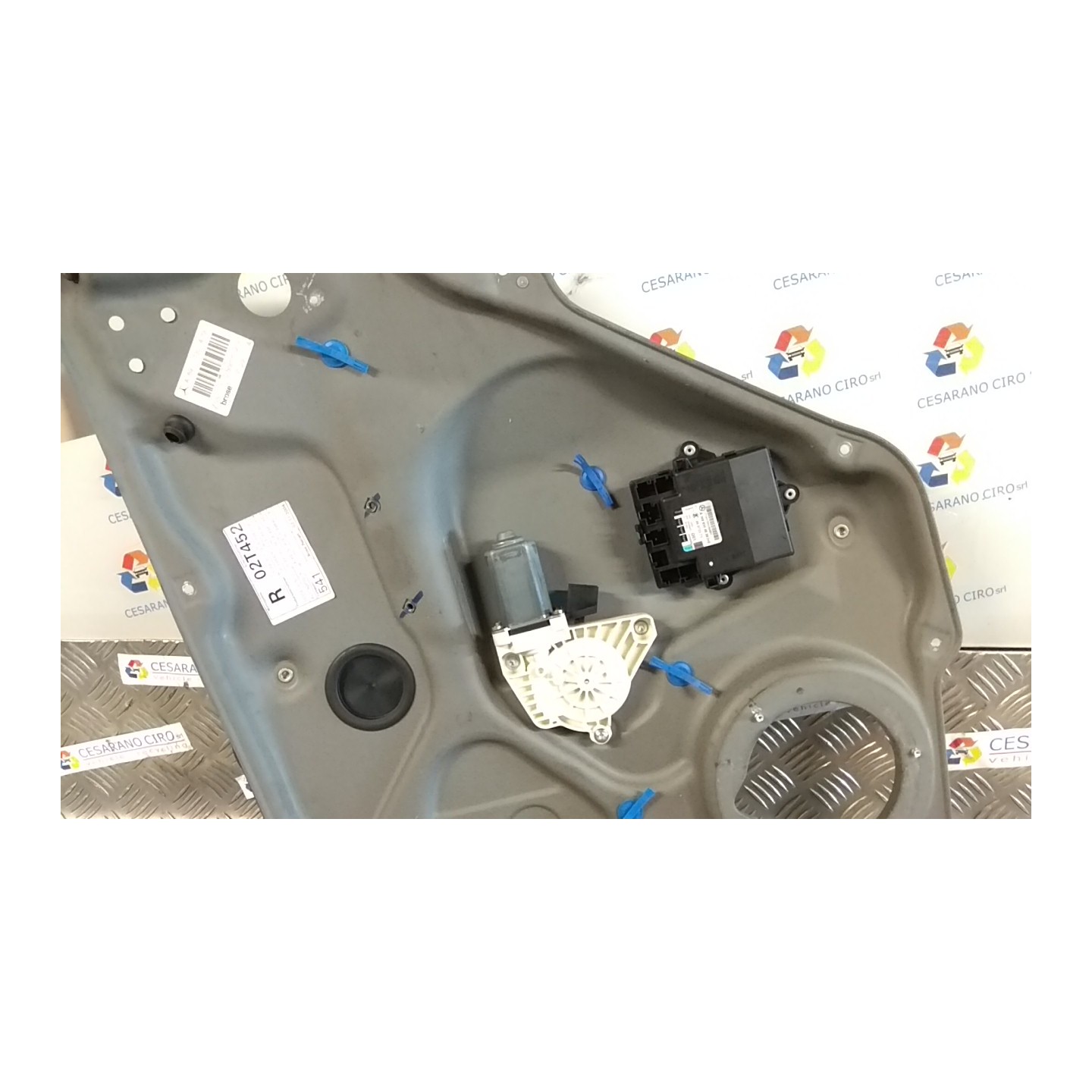ALZACRISTALLO ELETTR. PORTA POST. SX. 110 MERCEDES-BENZ CLASSE A (W/C169) (07/04-04/13 640940 A1697303379