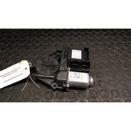 MOTORINO ALZACRISTALLO PORTA ANT. SX. 126 VOLKSWAGEN GOLF (1K) (10/03-12/09) BXE 5K0959701AZ21