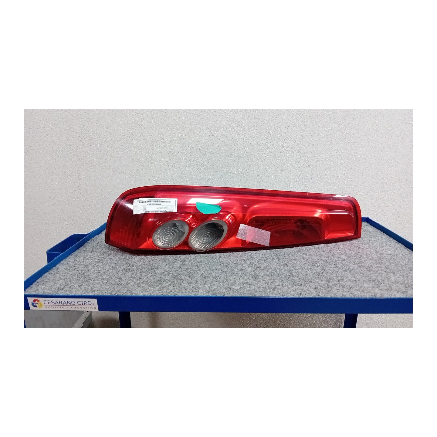 FANALE POST. SX. 171 FORD FIESTA (CBK) (12/05-12/08) FUJA 1432274