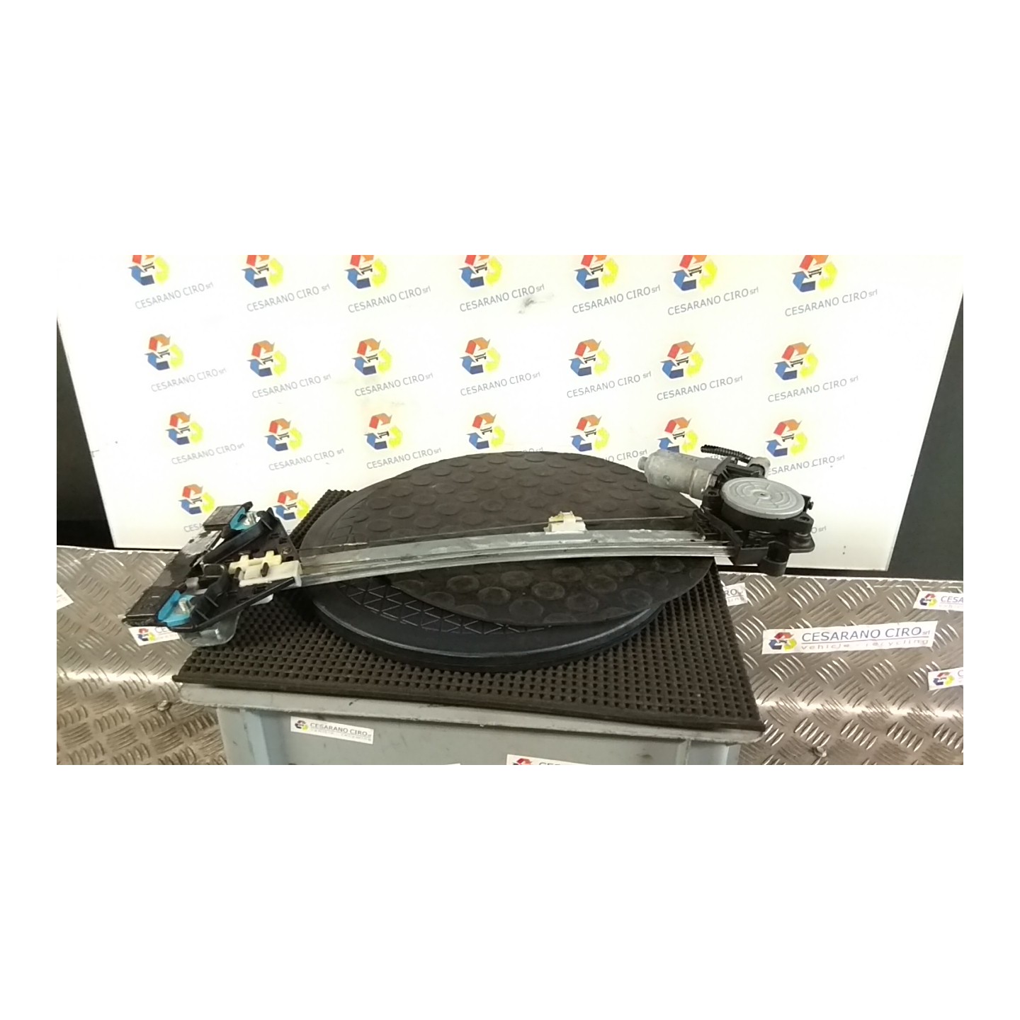 ALZACRISTALLO ELETTR. PORTA POST. C/MOTORINO DX. 020 HONDA CR-V 3A SERIE (01/07-) N22A2 72710SWAA01