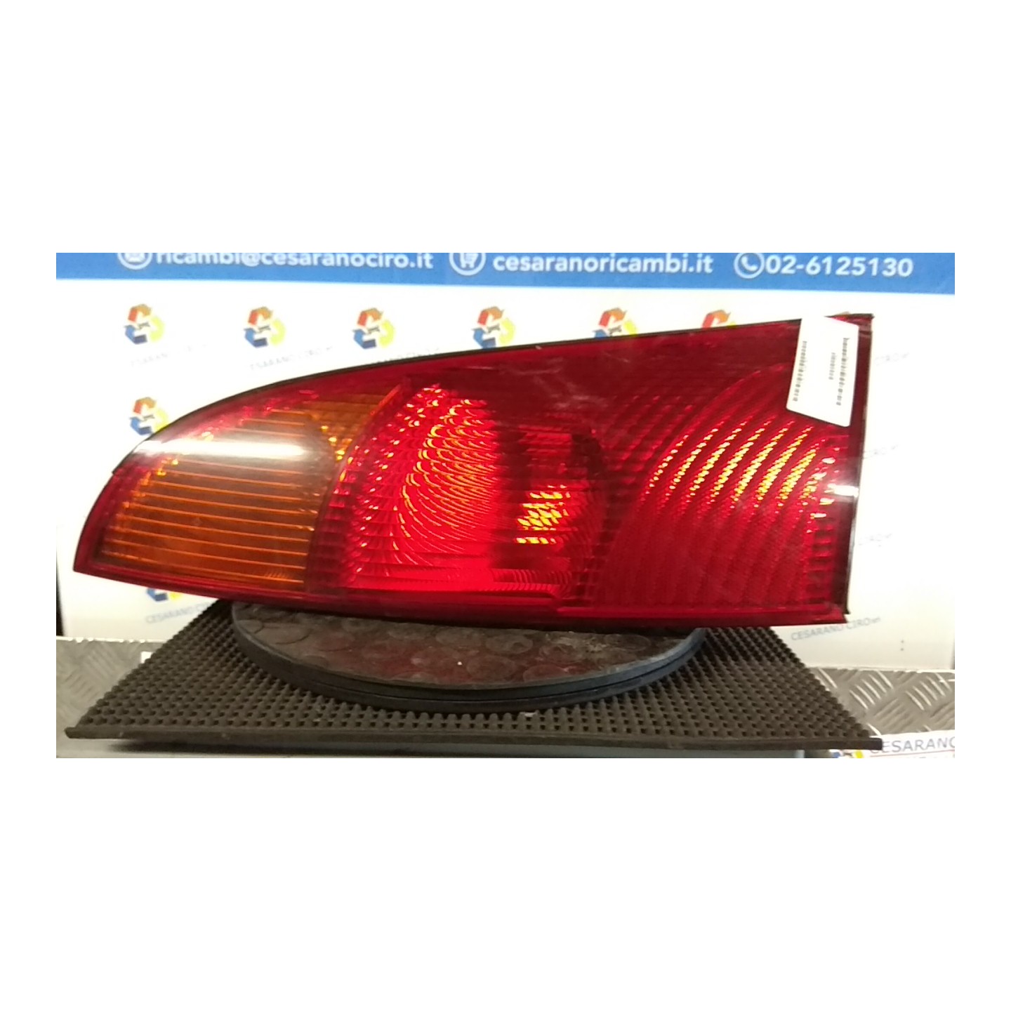 FANALE POST. DX. 115 FORD FOCUS (CAK) (10/98-03/02) C9DA 1214226