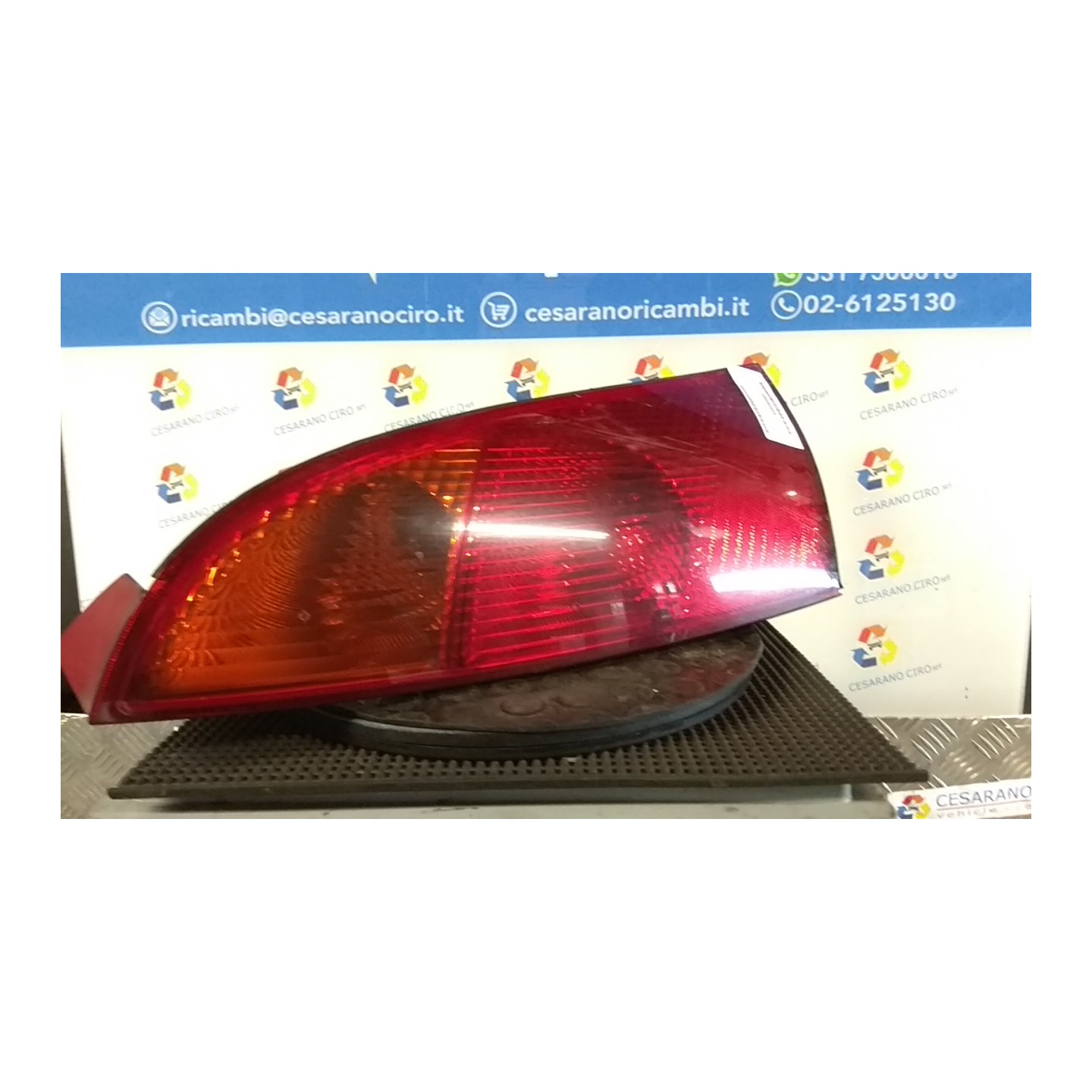 FANALE POST. DX. 115 FORD FOCUS (CAK) (10/98-03/02) C9DA 1214226