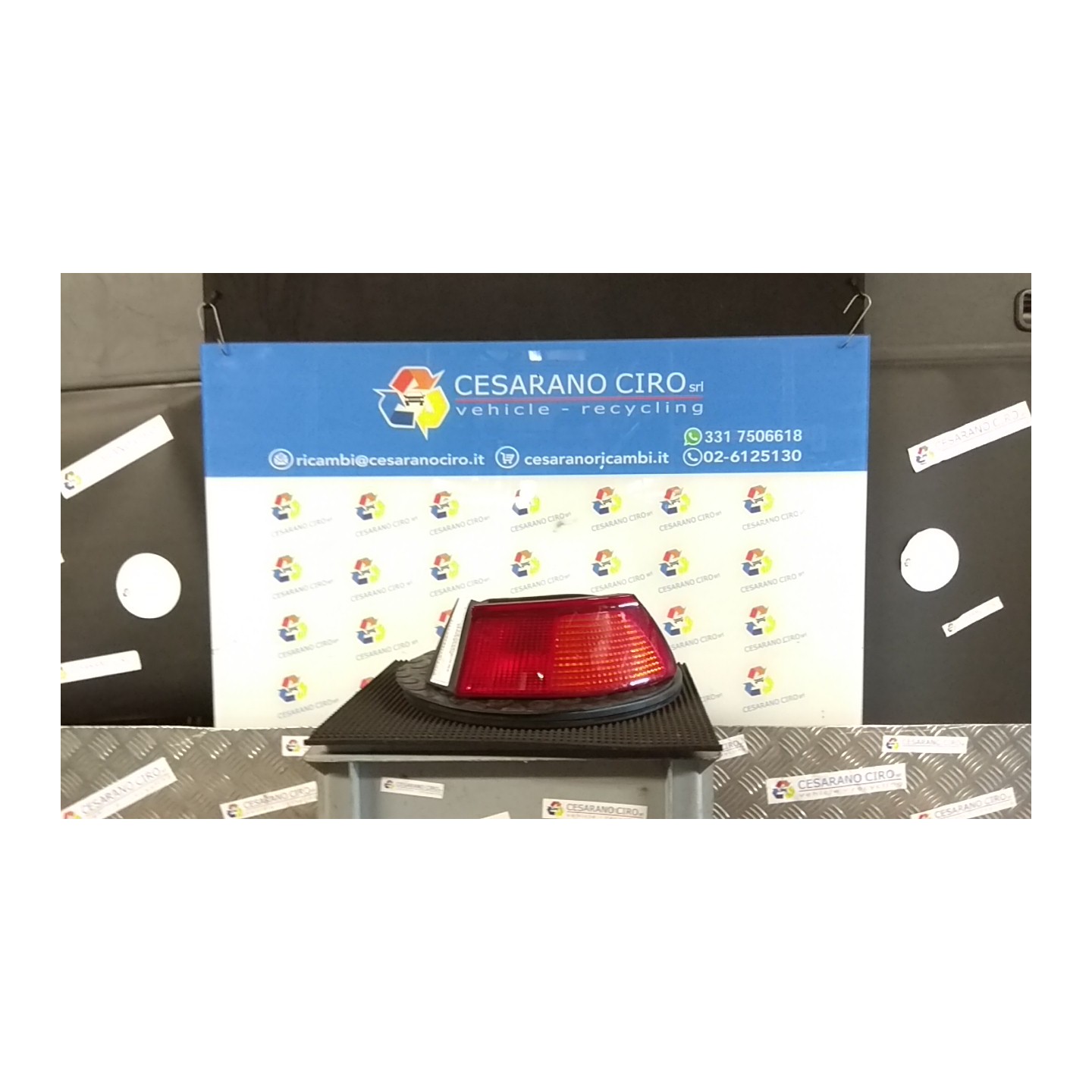 FANALE POST. PARTE EST. DX. 125 ALFA ROMEO 145 (03/99-12/01) AR33503 60579851