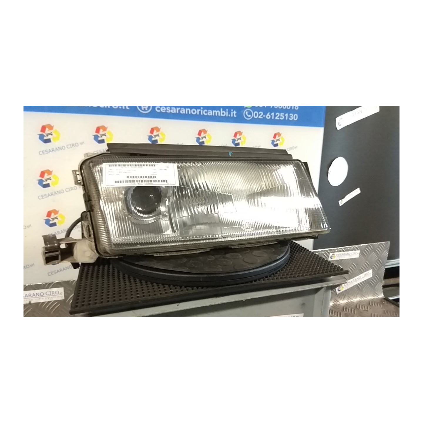 PROIETTORE 00 DX. 097 SKODA OCTAVIA (1U) (05/97-07/04) AGN 1U1941018A