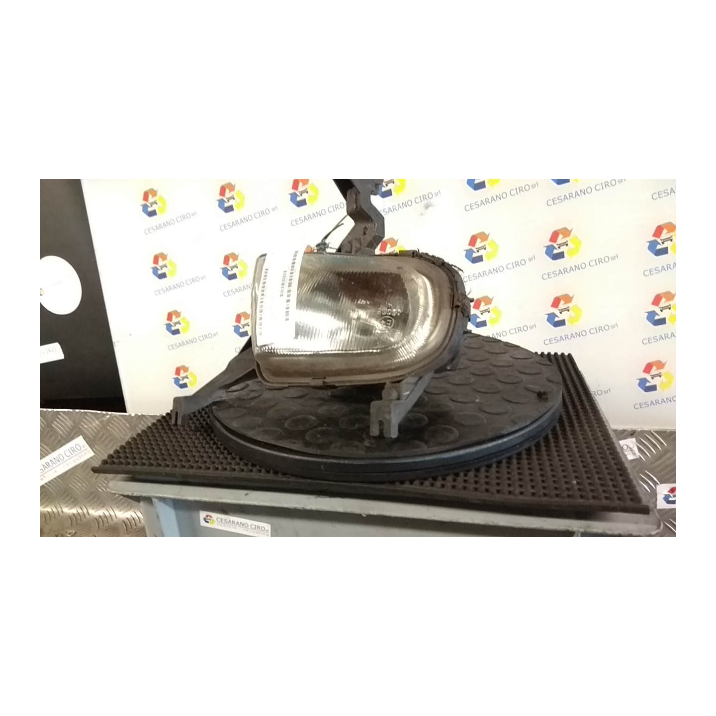 PROIETTORE FENDINEBBIA DX. 104 PEUGEOT 306 (01/97-04/02) NFZ 6205Q9