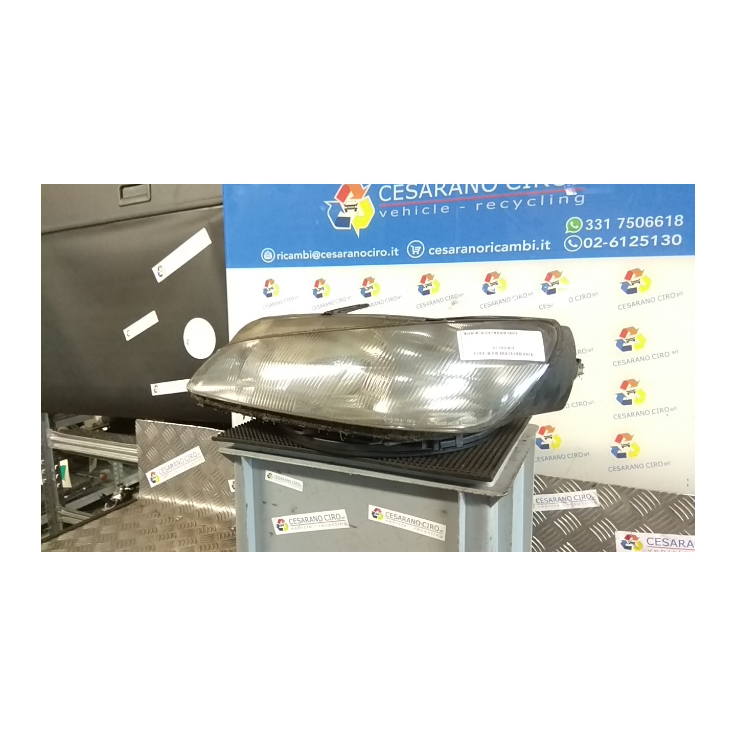 PROIETTORE PARABOLA SEMPLICE-8209 SX. 106 PEUGEOT 306 (01/97-04/02) NFZ 6204Q5