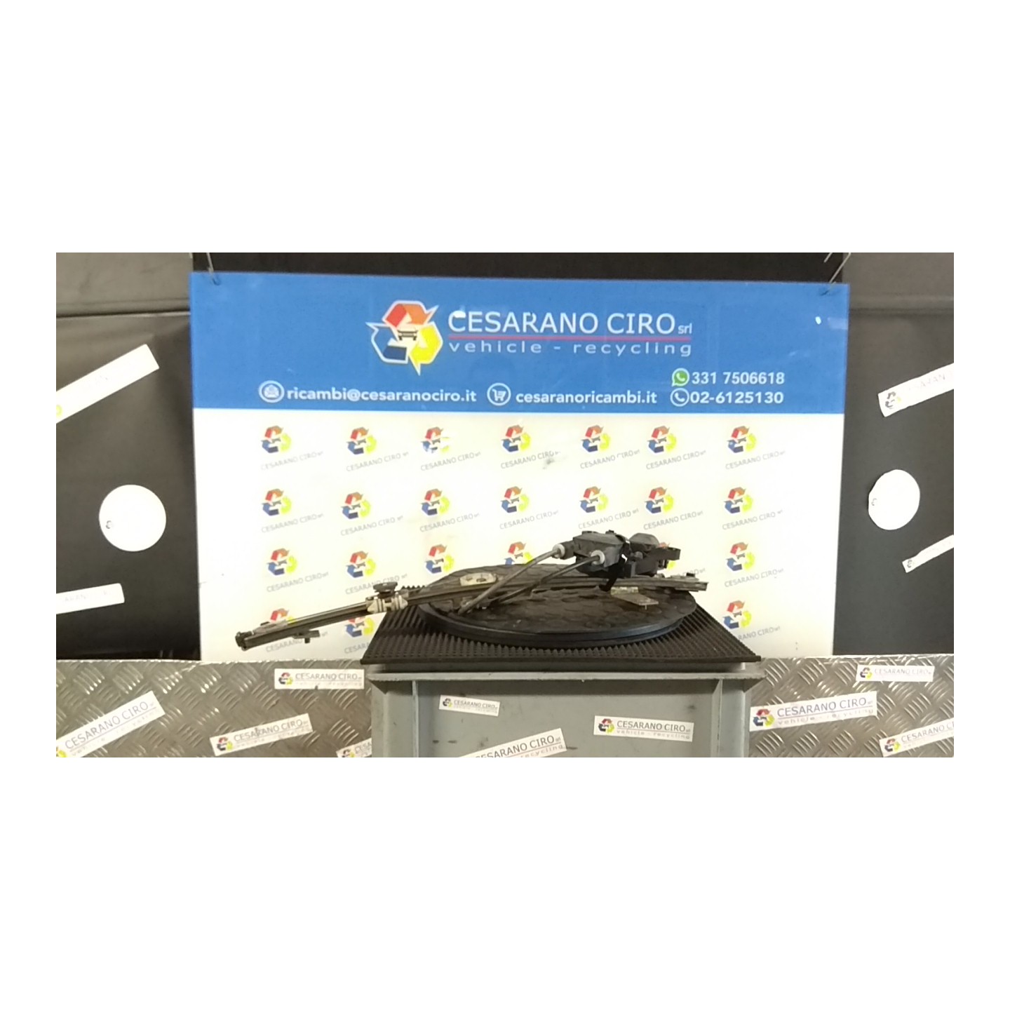 ALZACRISTALLO ELETTR. PORTA ANT. CON MOTORINO DX. 112 PEUGEOT 306 (01/97-04/02) NFZ 9222K7