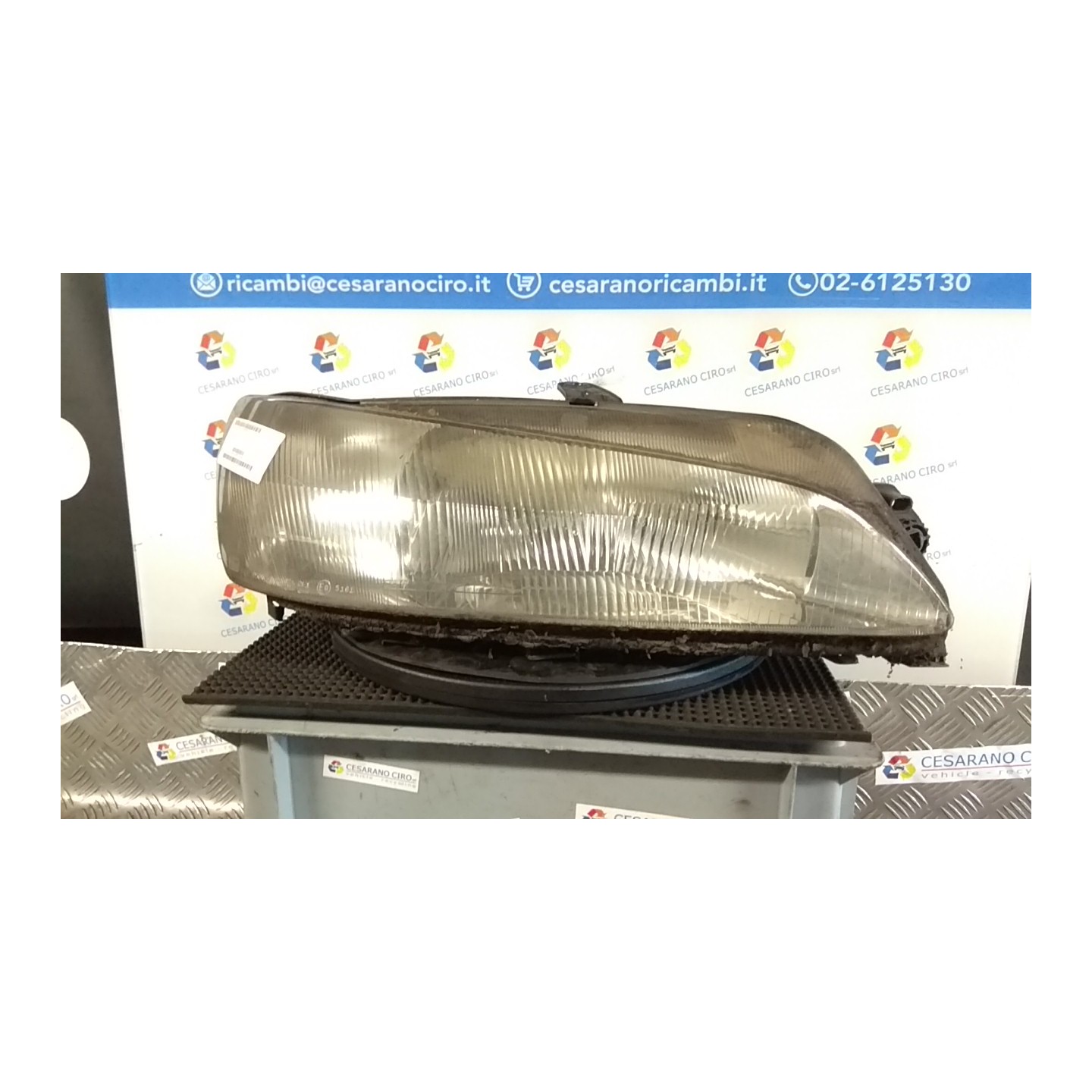 PROIETTORE PARABOLA SEMPLICE-8209 DX. 113 PEUGEOT 306 (01/97-04/02) NFZ 6205Q5