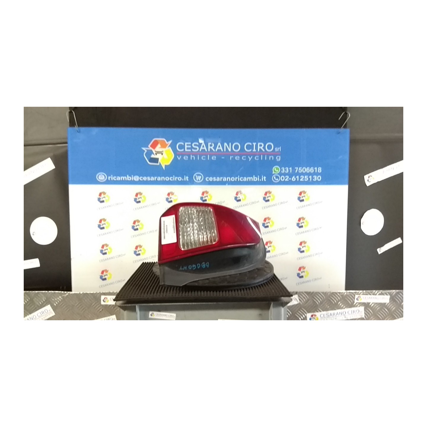 FANALE POST. SX. 067 MITSUBISHI COLT 6A SERIE (02/97-12/01) 4G13 MR414135