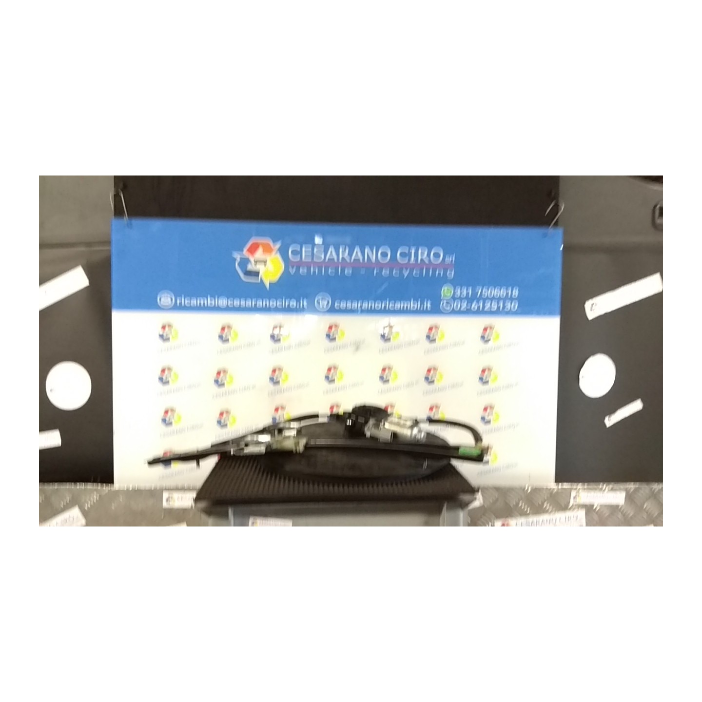 ALZACRISTALLO PORTA ANT. DX. 003 VOLKSWAGEN UP! (1S) (11/11-10/16) CPG 1S3837462A