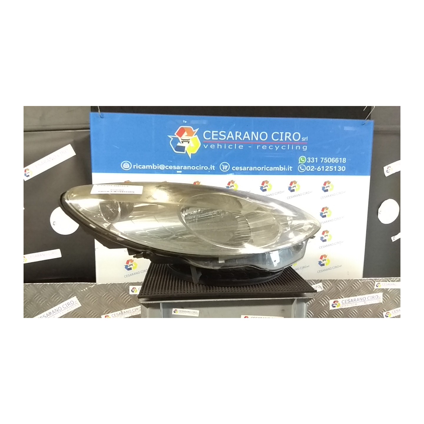 PROIETTORE DX. 098 PEUGEOT 1007 (04/05-06/10) 8HZ 620649