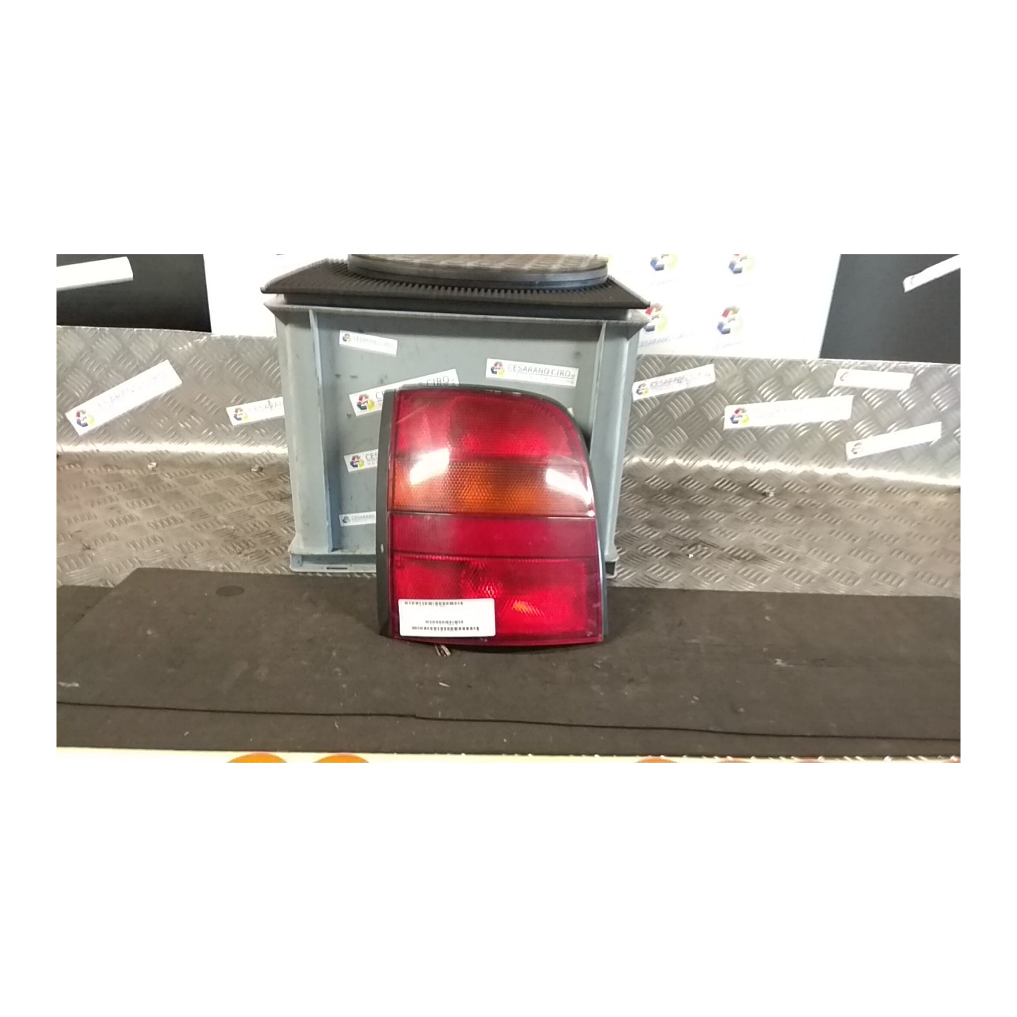 FANALE POST. SX. 035 NISSAN MICRA (K11E) (10/92-03/98) CG10 B65555F301